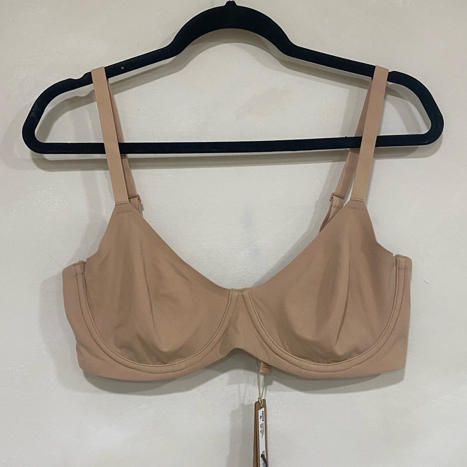 SKIMS FITS EVERYBODY UNLINED DEMI BRA Clay 38D NWT