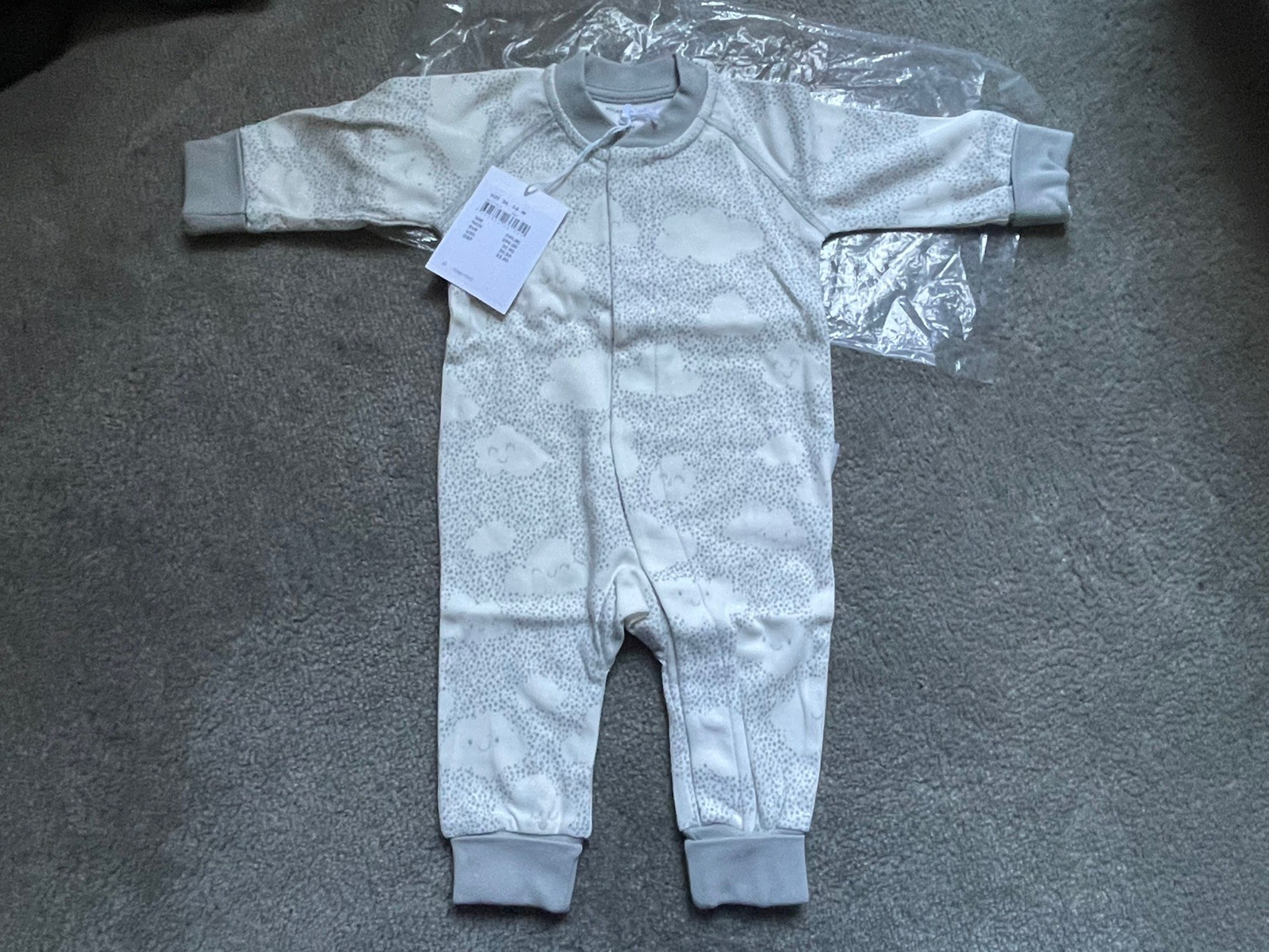 POLARN O PYRET CLOUD PATTERN BABYGROW SLEEPSUIT ALL-IN-ONE GREY WHITE SZ 1-2 MO