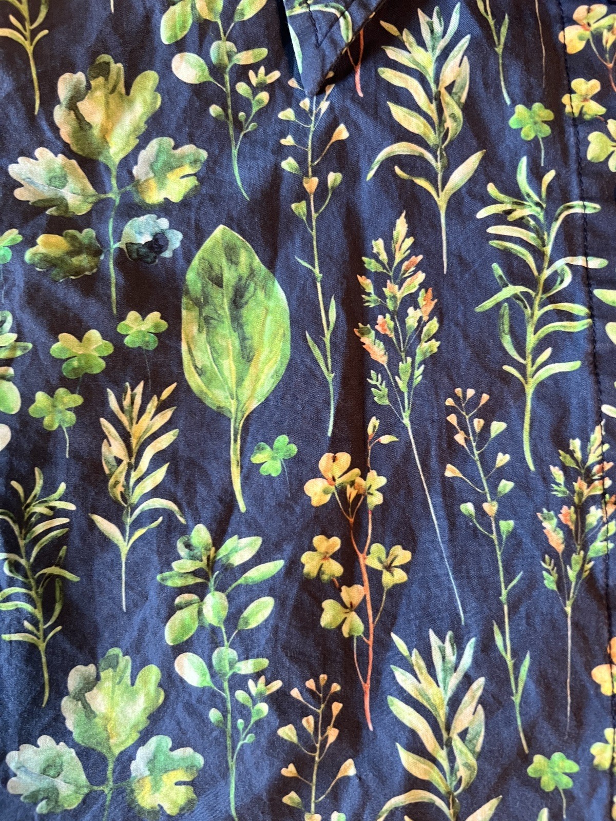 WILDFANG The Essential Cropped Button Up Womxns S Leaf Navy Botanical Print