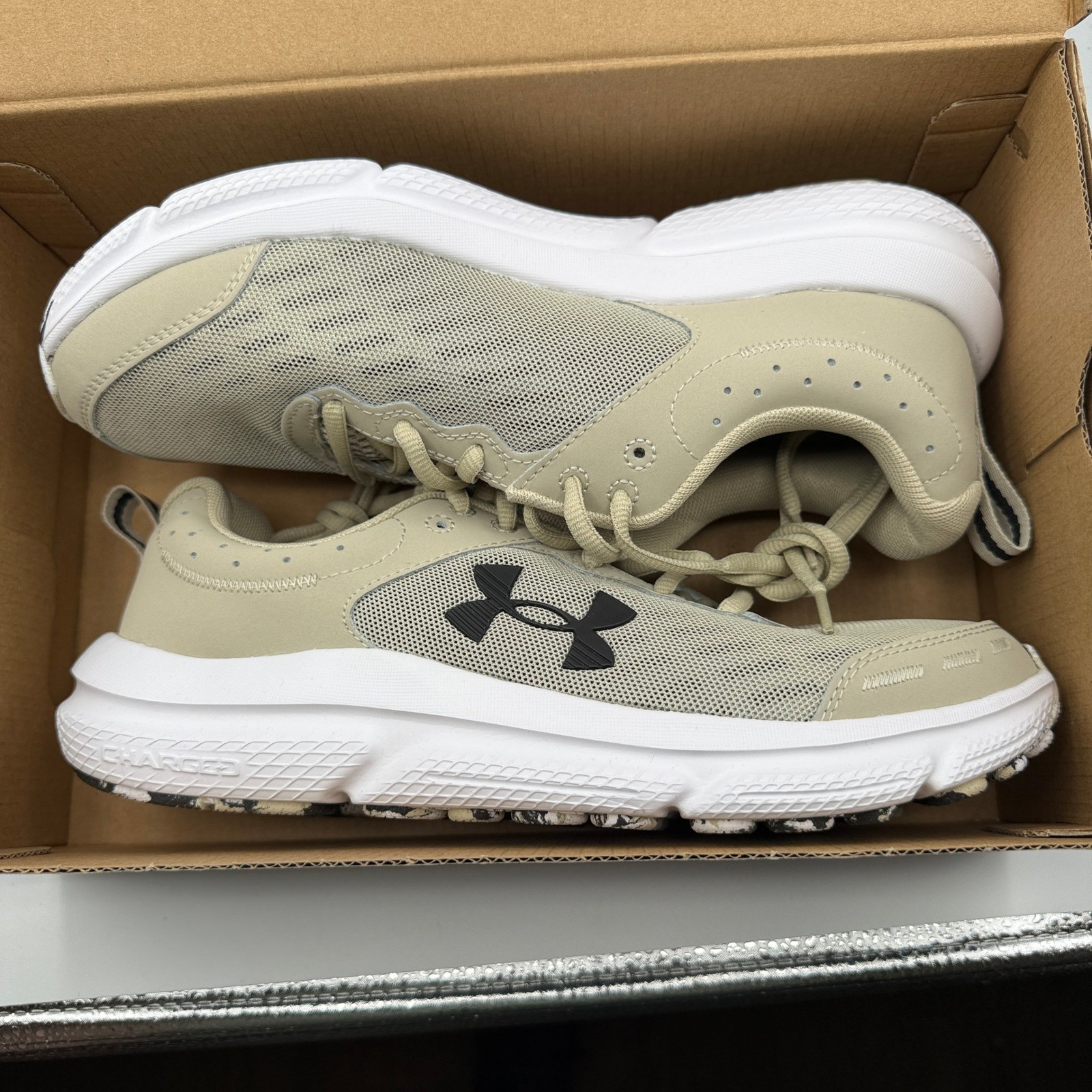 Under Armour Charged Assert 10 Mens 8.5 Brown Tan Running Shoes 3026175-289