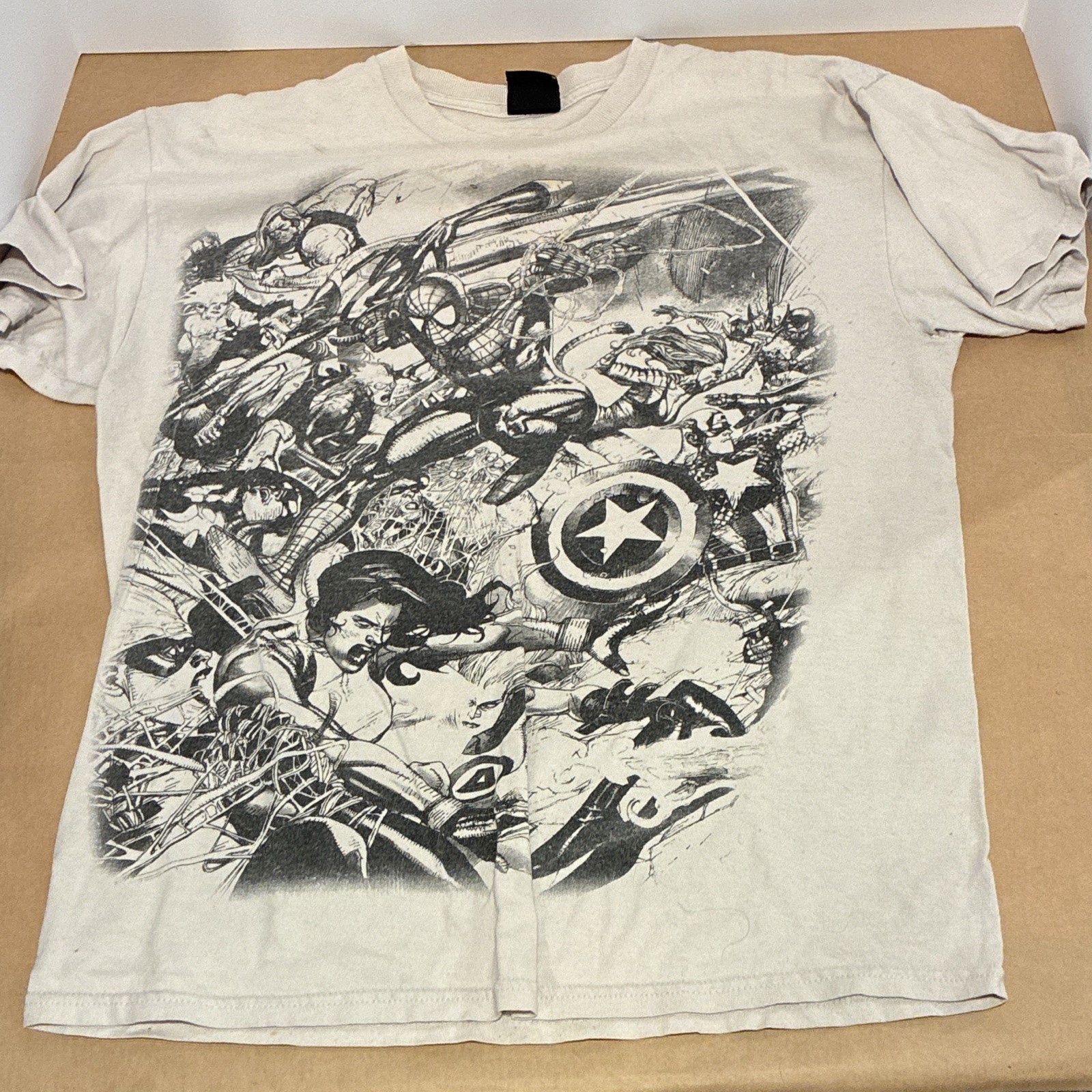 Marvel Universe Lot Men’s L/XL Cotton Graphic Crew Short/Long Sleeve T-Shirts