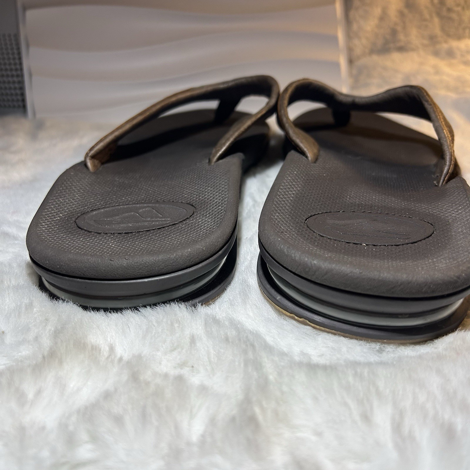 REEF Fanning Flip Flop Thong w/ Bottle Openers- Brown w/ Gum Sole – 12” Length