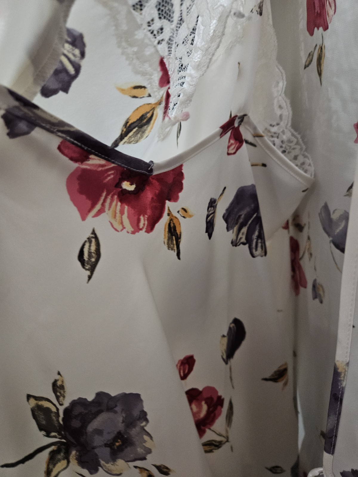Gillian & OMalley Robe & Gown Set