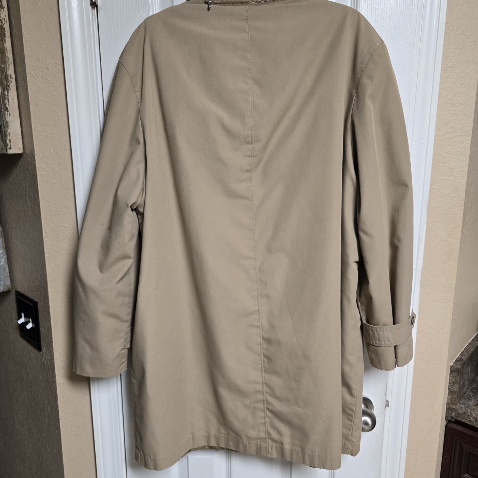 Vintage Strellson Exclusive Trench Coat From Marshall Field & Co. Size 38