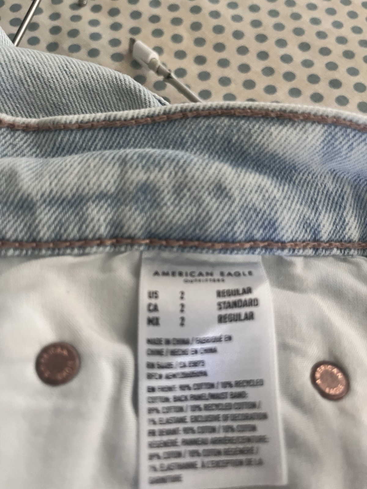 American Eagle Light Wash Blue Stretch Denim Jeans 5-Pocket Button Zip 2