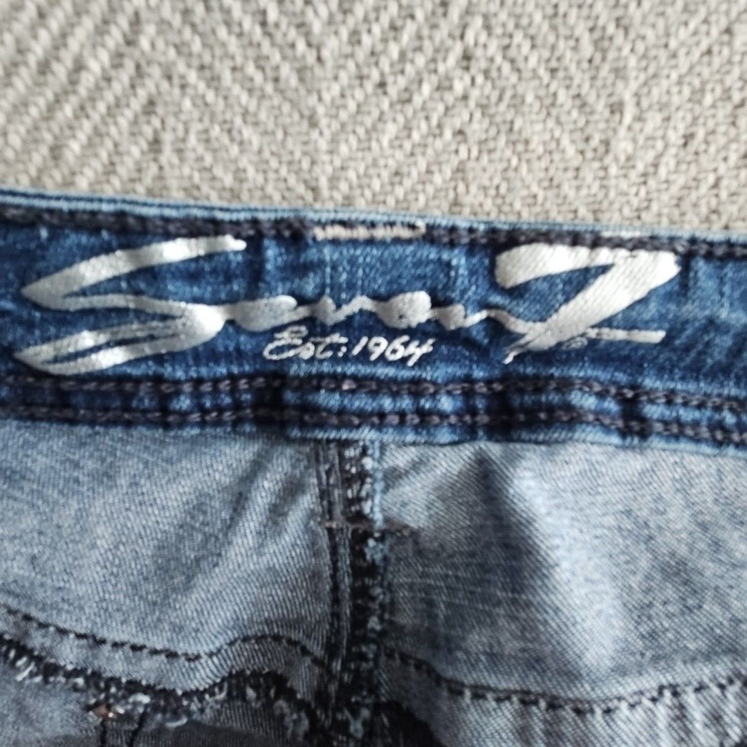 Seven7 Jeans Women’s Size 14 (32×26) Blue Slim Boot Embroidered Pockets