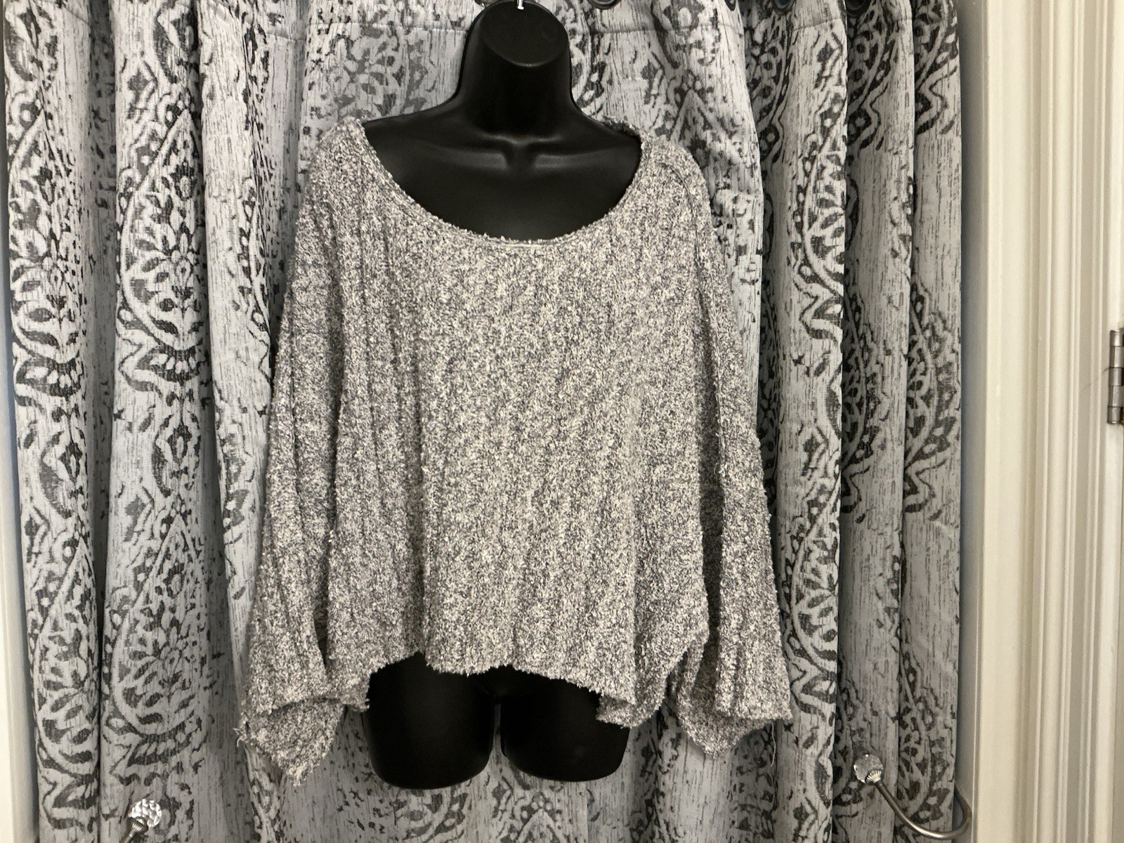 Free People Gray White Marled Chunky-Knit Scoop Neck Oversized Sweater Women’s L