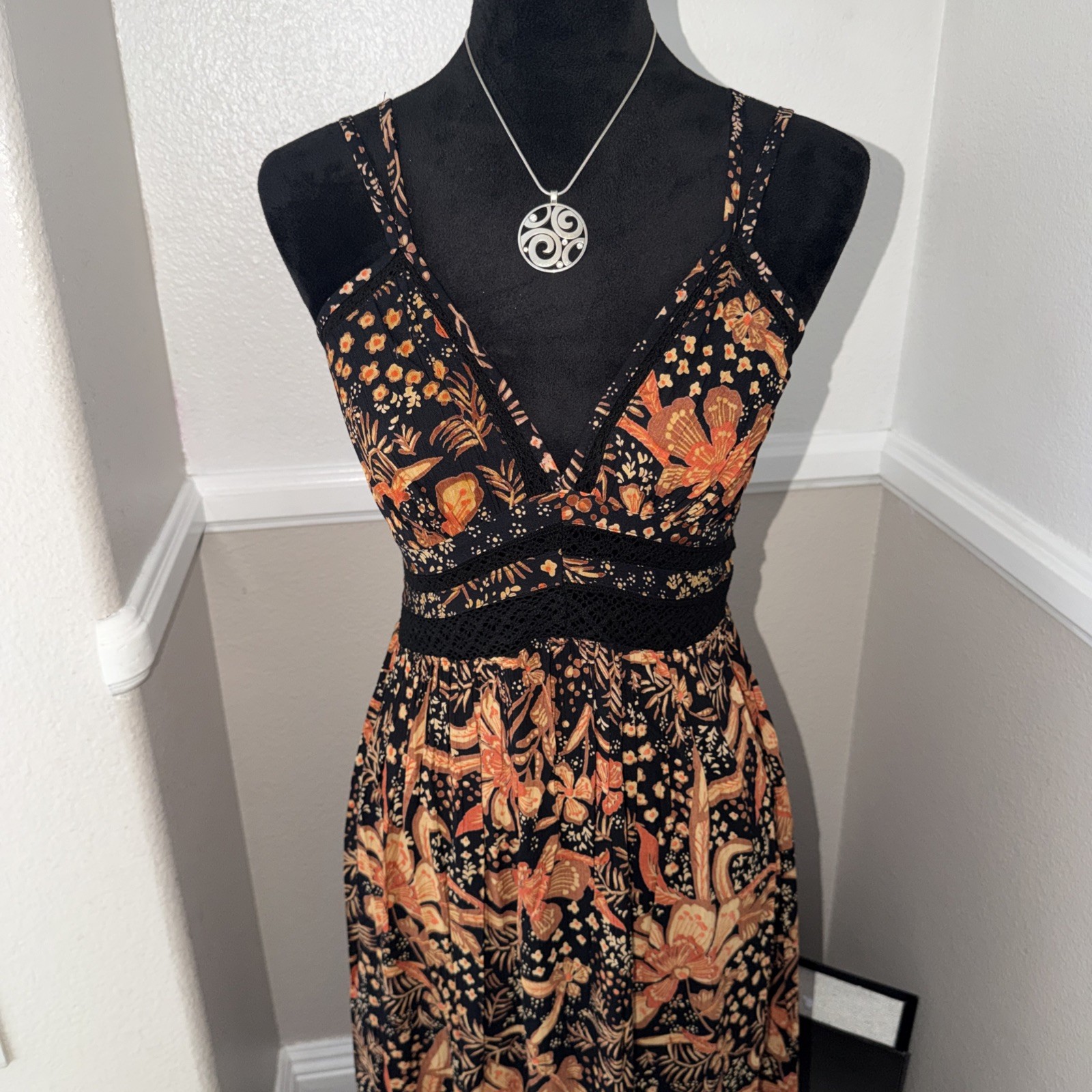 NWT Angie Boho Cottage Floral Smocked Crochet Front Maxi Dress Black $78 Small