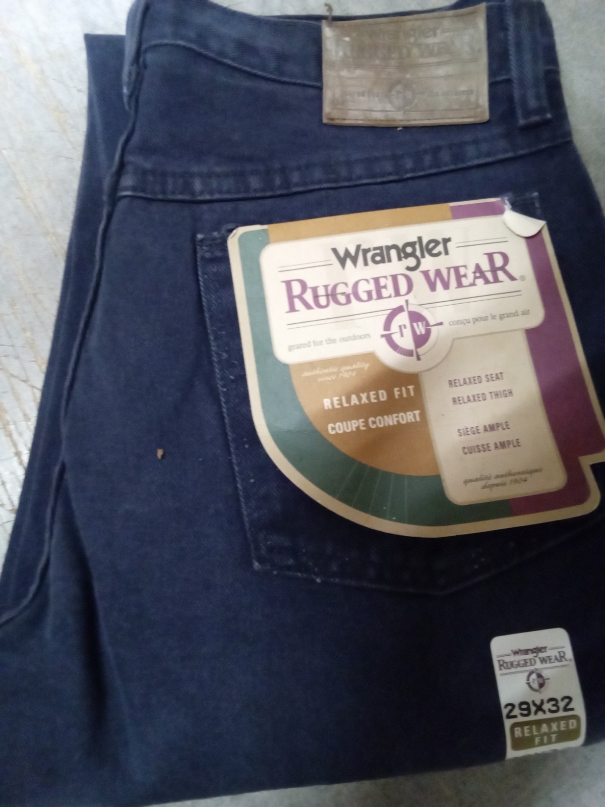 wrangler rugged wear jeans