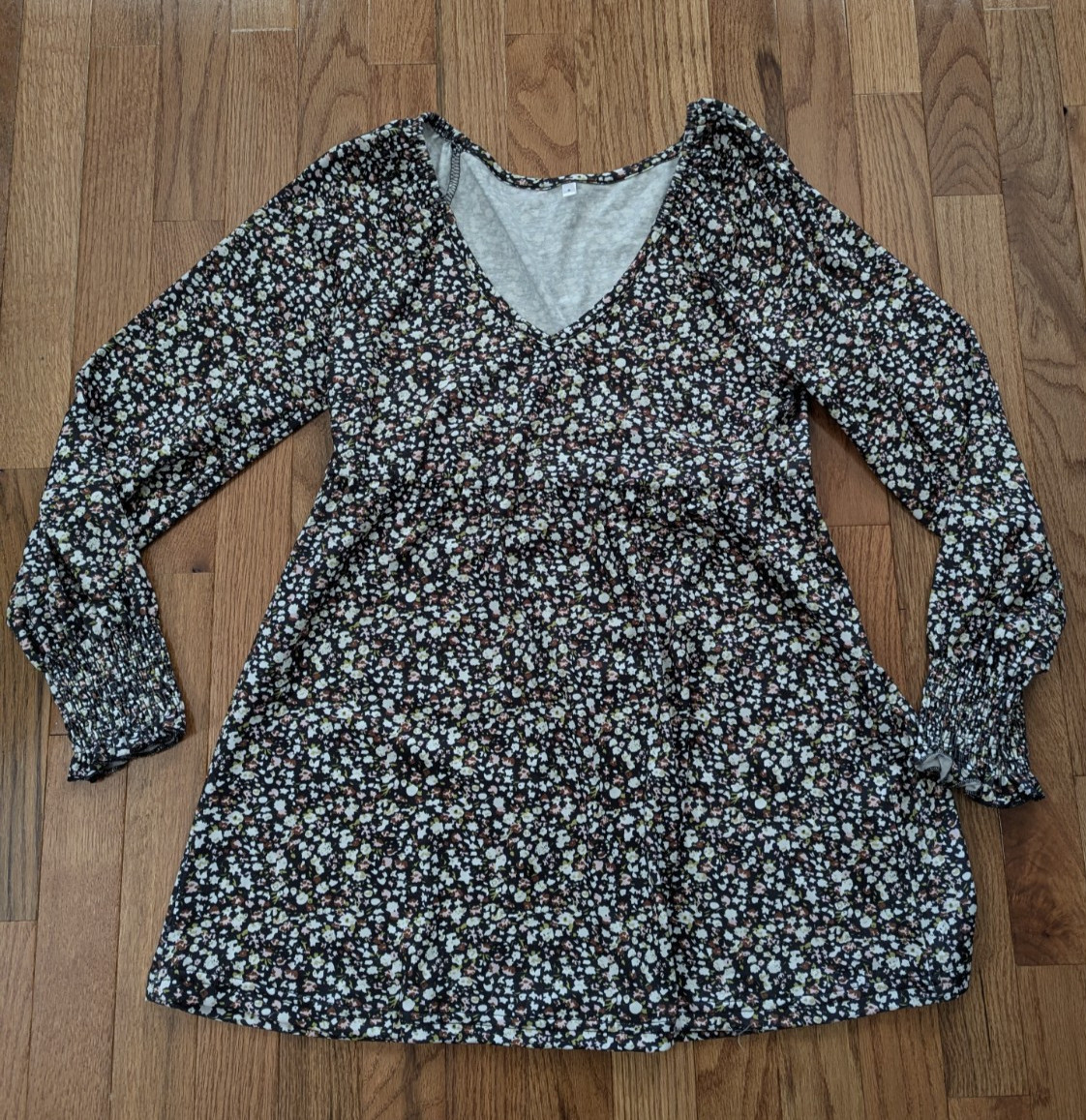 Women’s V Neck Top Long Sleeves Babydoll Tunic Blouse Elastic Ruffle Cuff Small