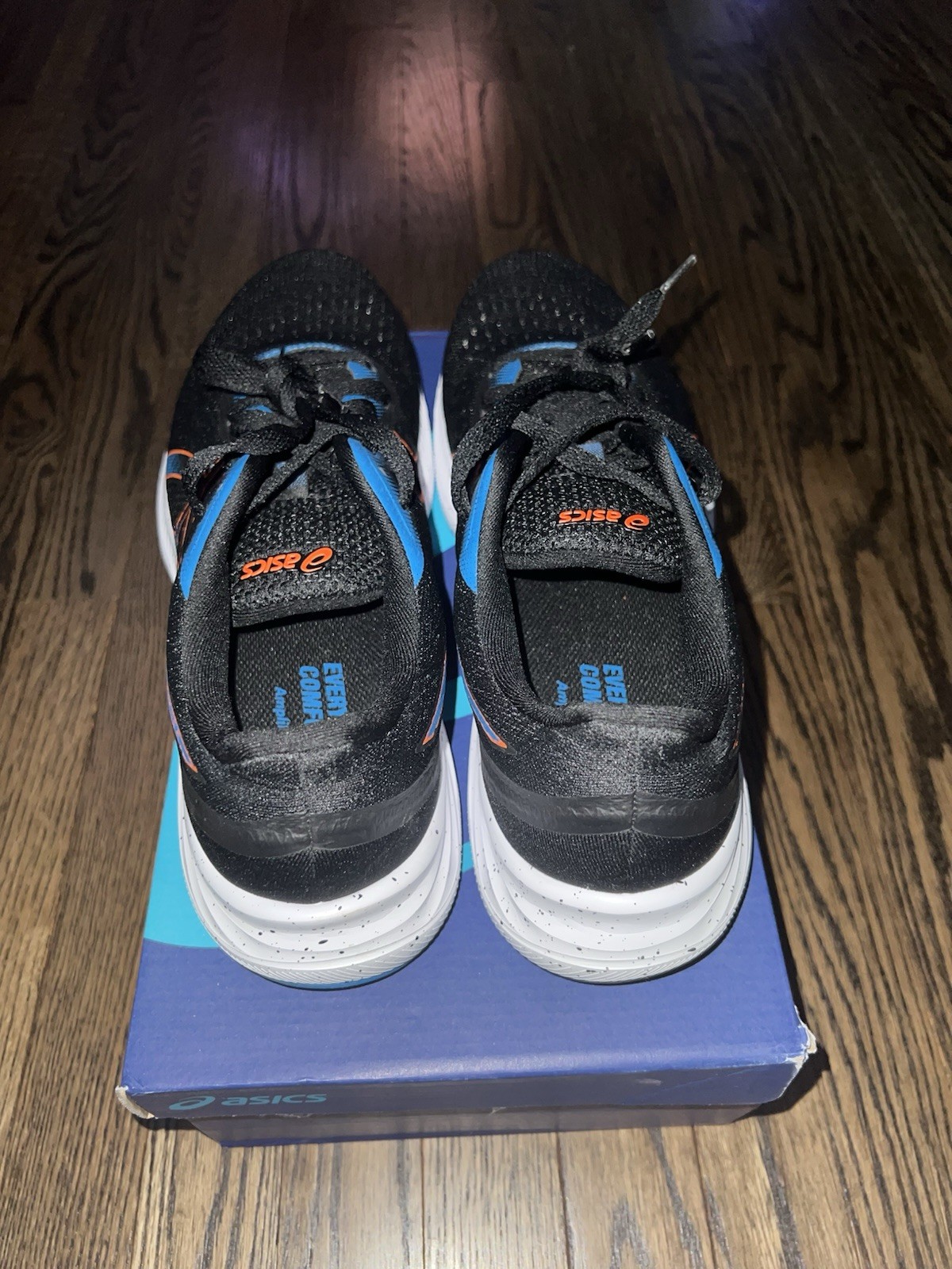 Asics Gel Excite 8 Black Marigold Orange Size 12- Worn Once! Pristine Condition!