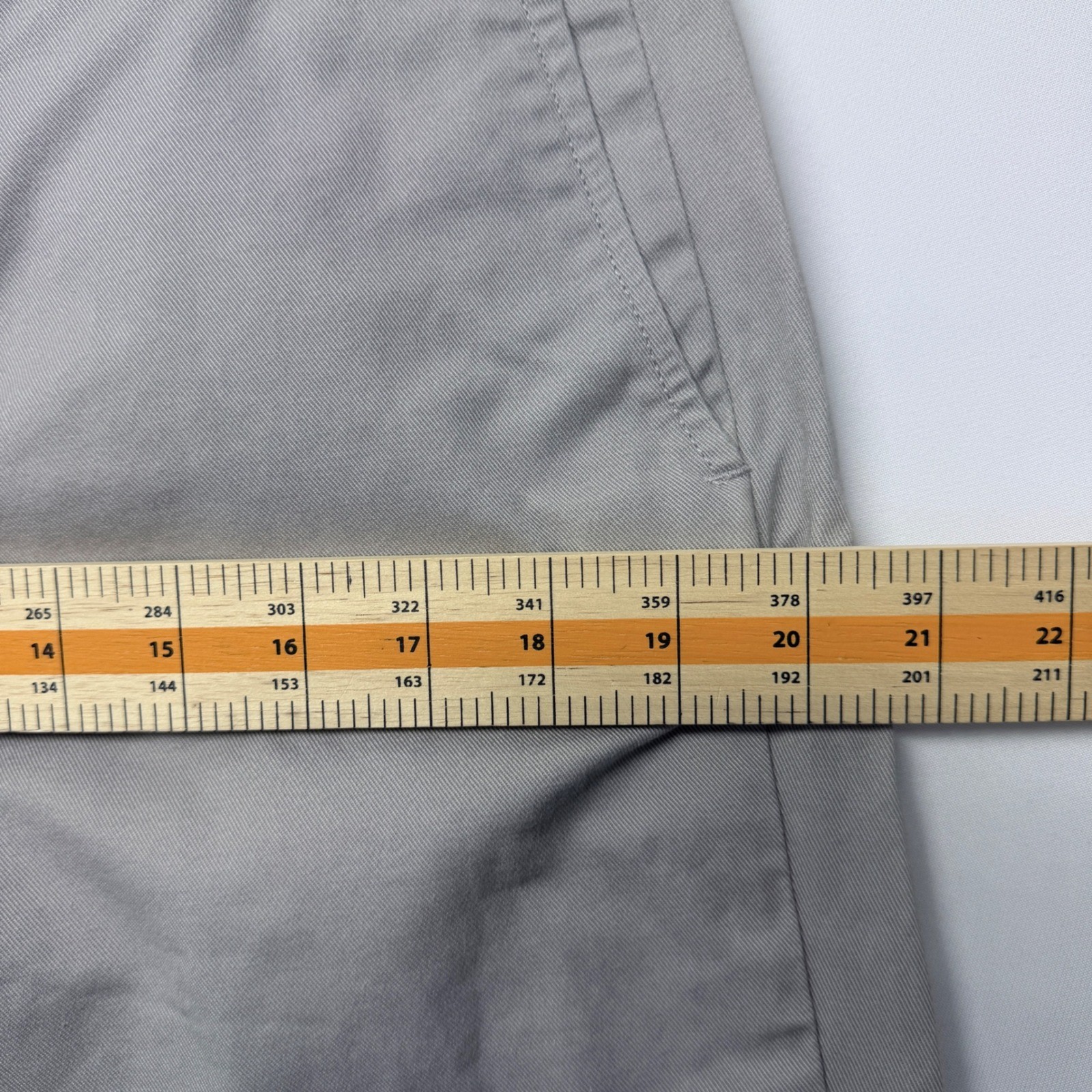 J.Crew The Sutton Slim Straight Chino Pants Mens 32×30 Light Gray Cotton Twill