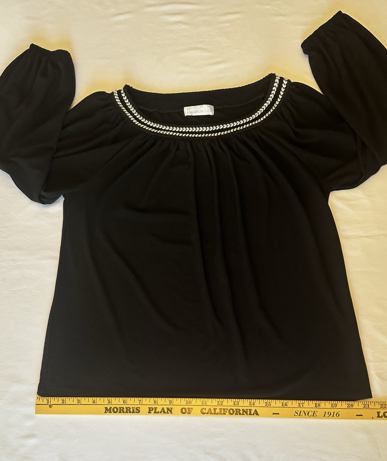 89th & Madison Black White Embroidered Neck Top Blouse Women’s Medium