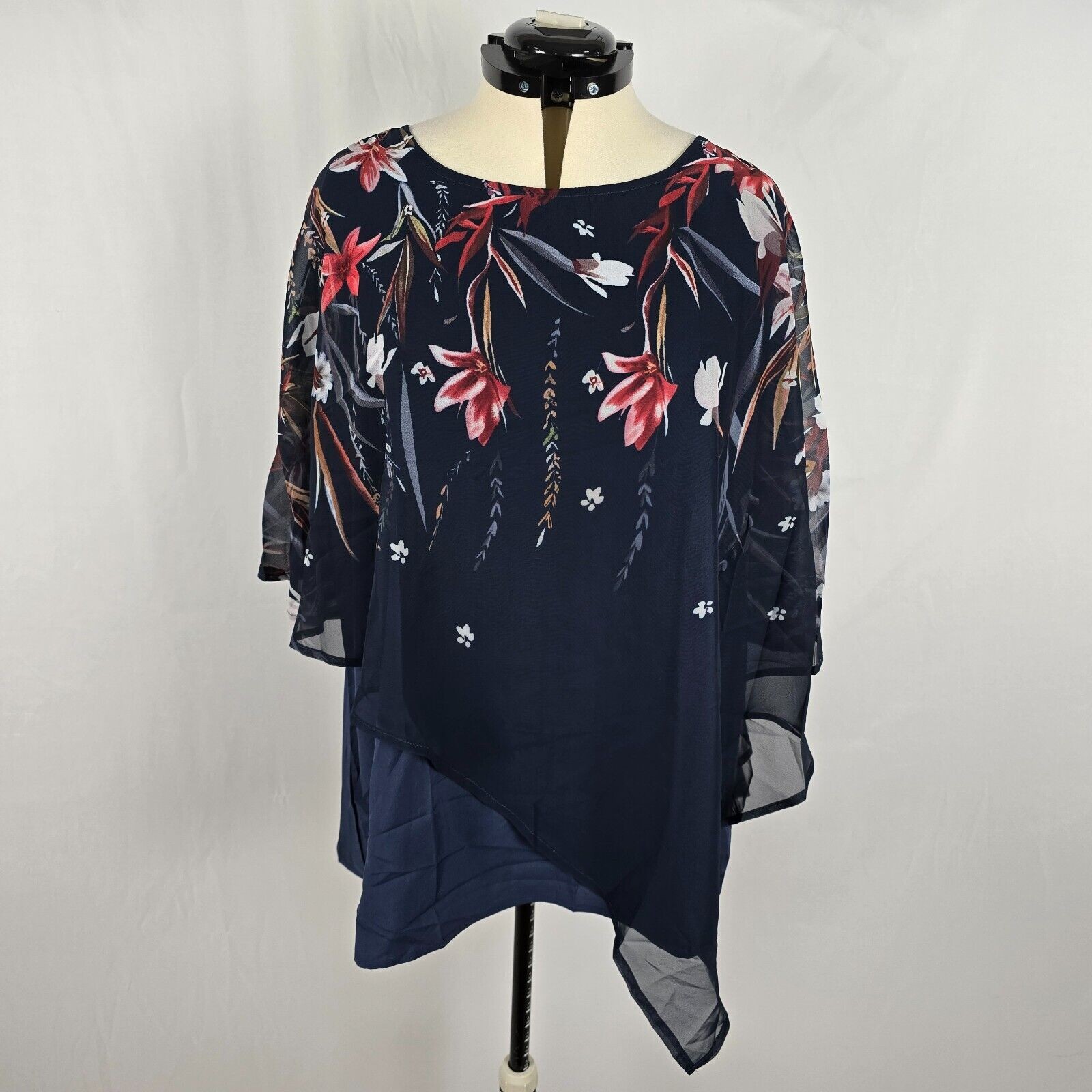 Bloomchic Blouse Women’s 2X Blue Floral Print Crochet Mesh Batwing Sleeve NWT