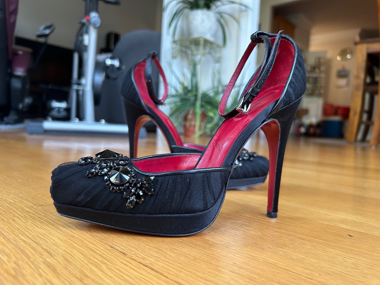CESARE PACIOTTI Black Crystals Satin & Mesh Pumps Size 7.5 IT 37.5 Good Cond.