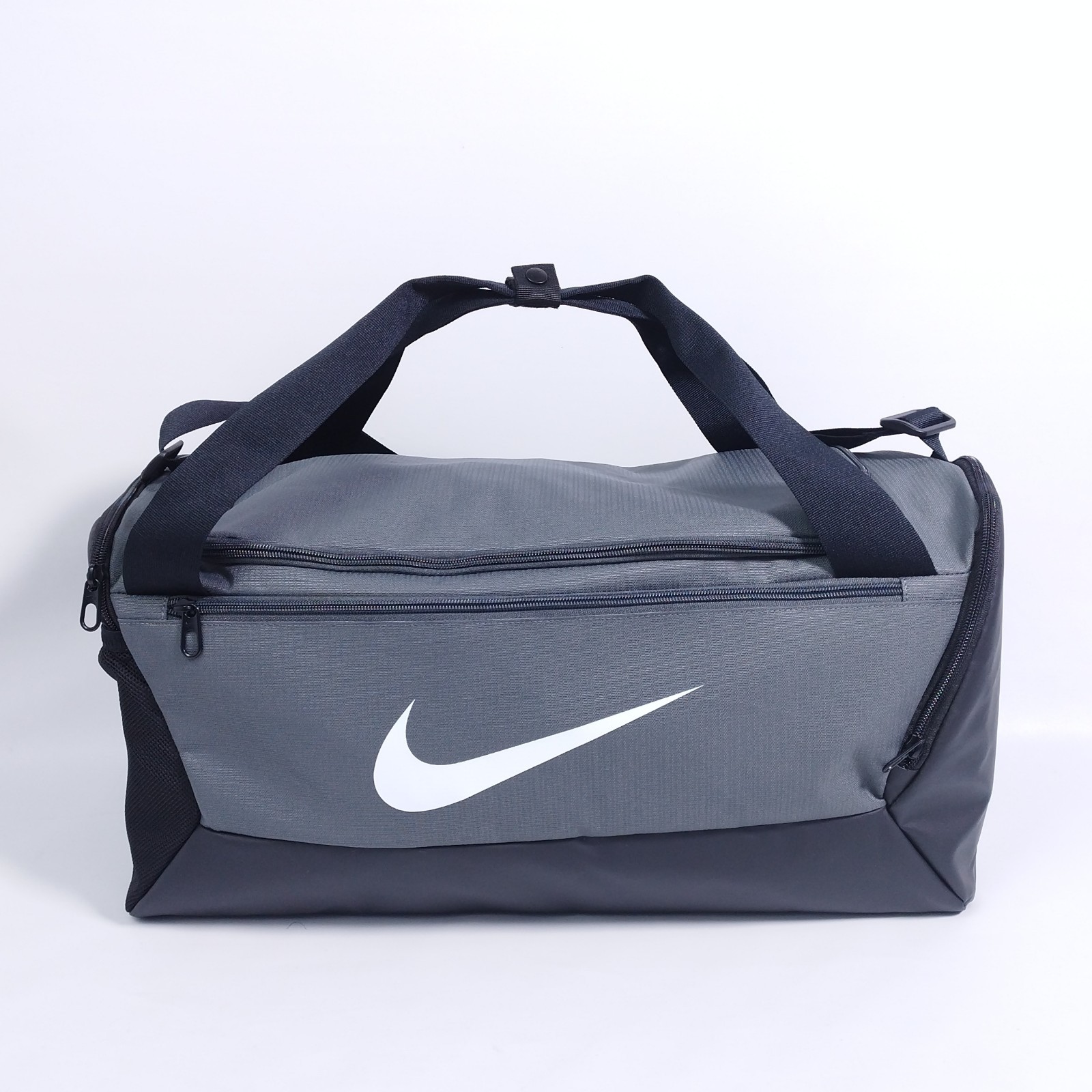 Nike Brasilia Training Duffel Bag – Grey, Small 41L