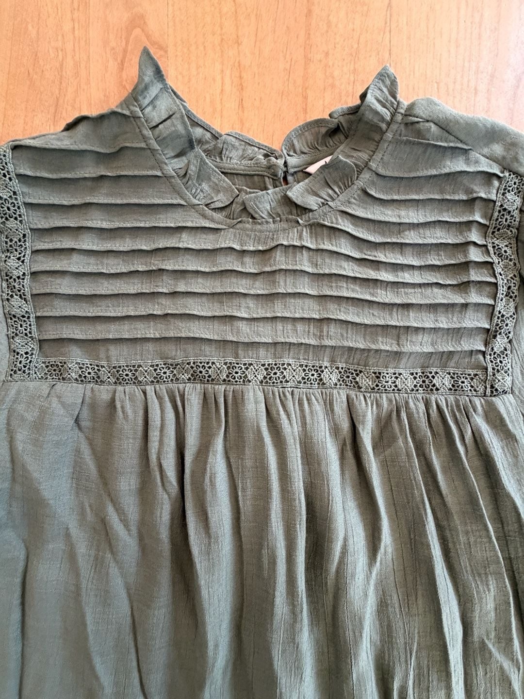 Nanette Lepore Olive Green Pleated Lace Trim Babydoll Blouse Large