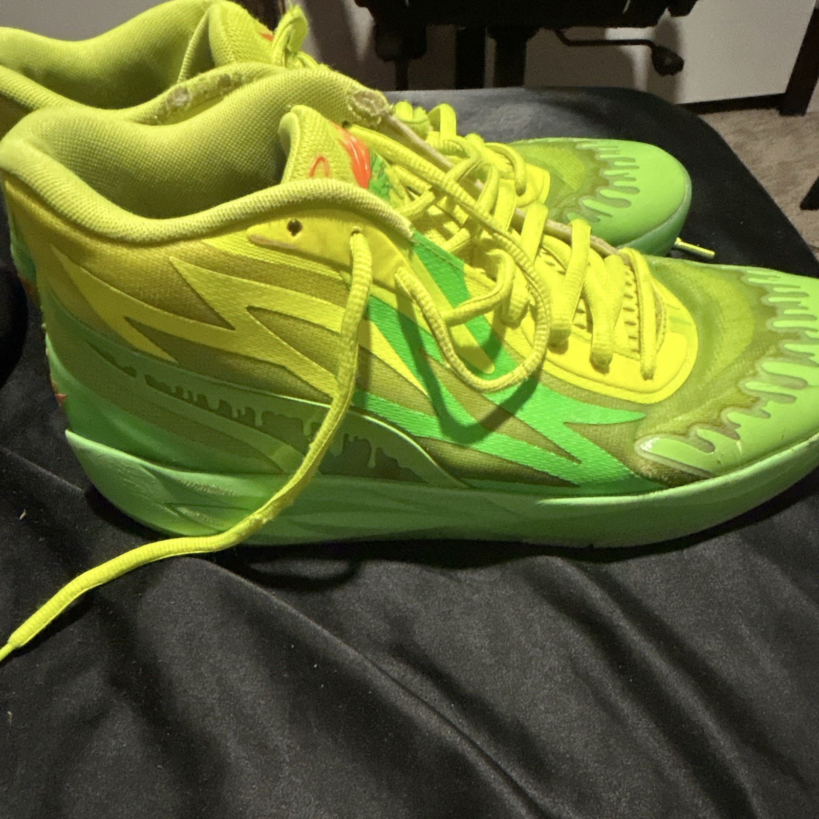 PUMA LaMelo Ball MB.01 Mid Top Lace-Up Basketball Sneakers Green/Yellow