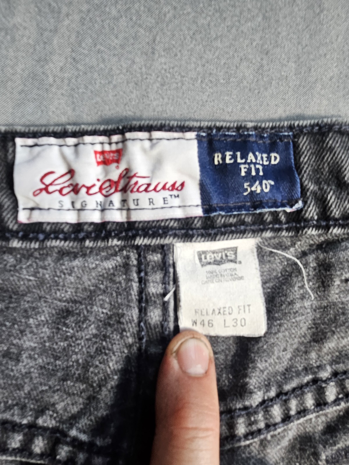 Vintage 1996 Levi’s 540 Relaxed Fit Jeans USA Made Black Denim 46×30 Orange Tab