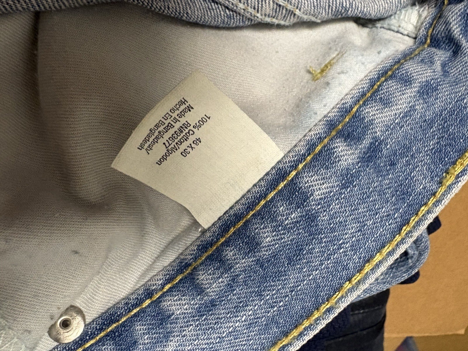 2-Arizona Jean Co Mens Relaxed Fit Light Stone Denim Blue Jeans Size 48×30 – NEW