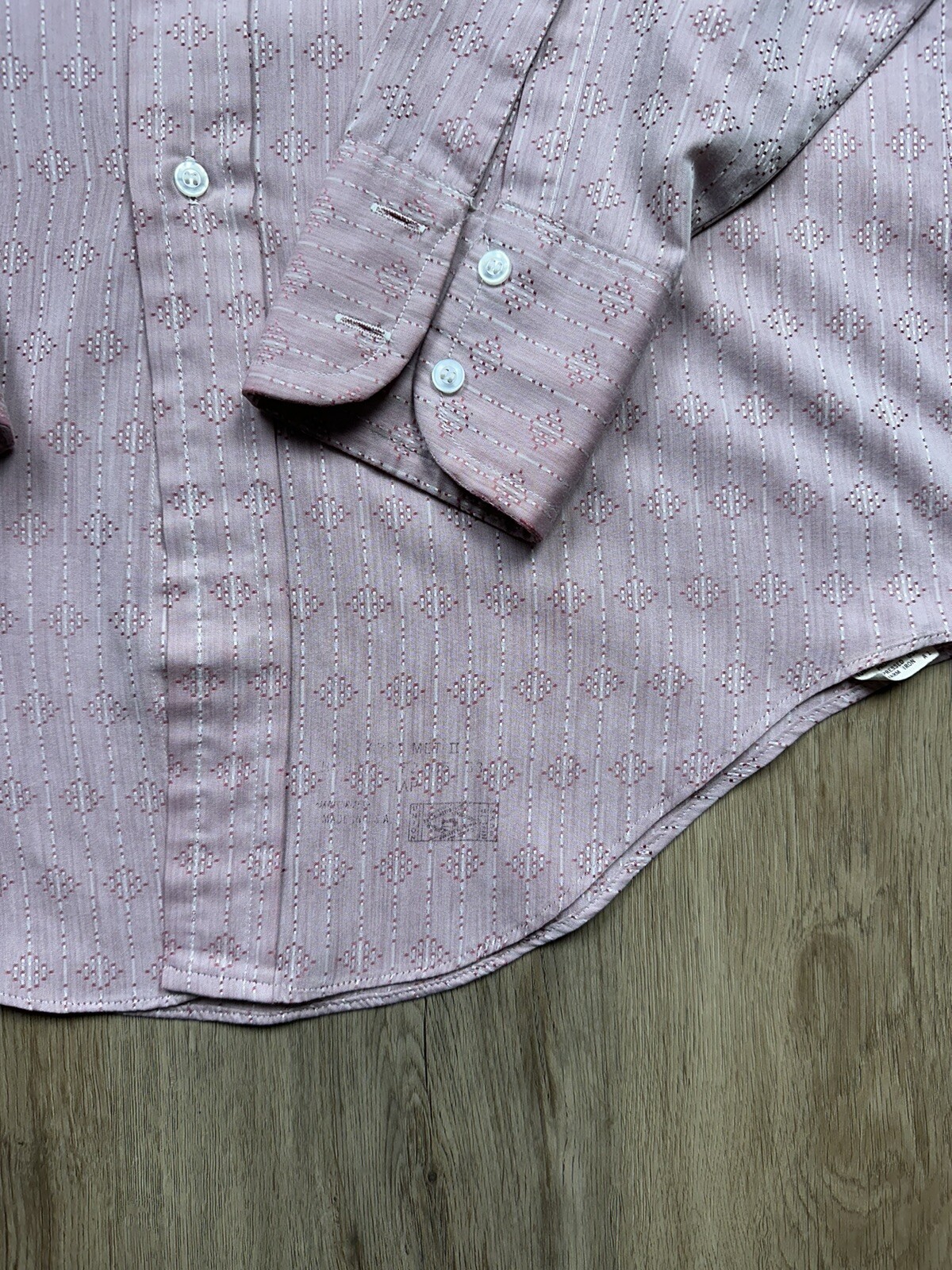VINTAGE Arrow Kent Collection Light Red Pink Pinstriped Pocket Shirt Size 15-33