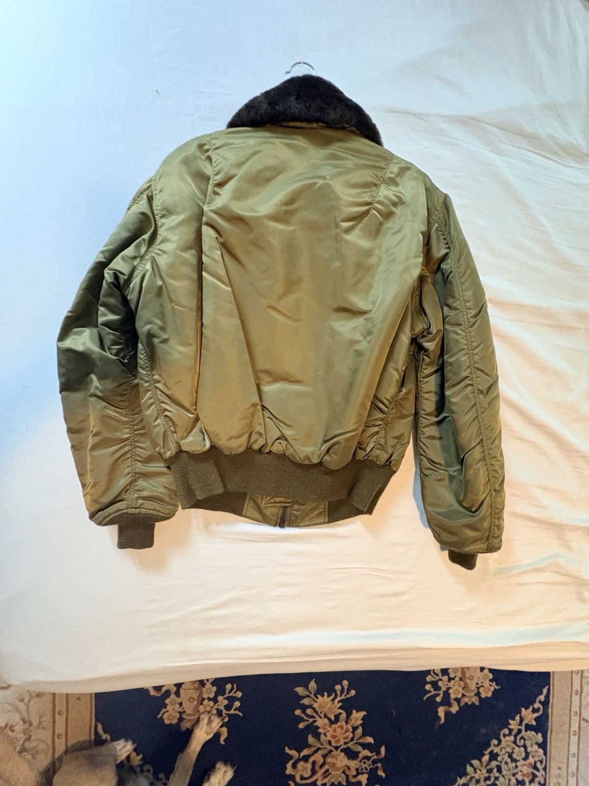 Avirex bomber jacket Size:L