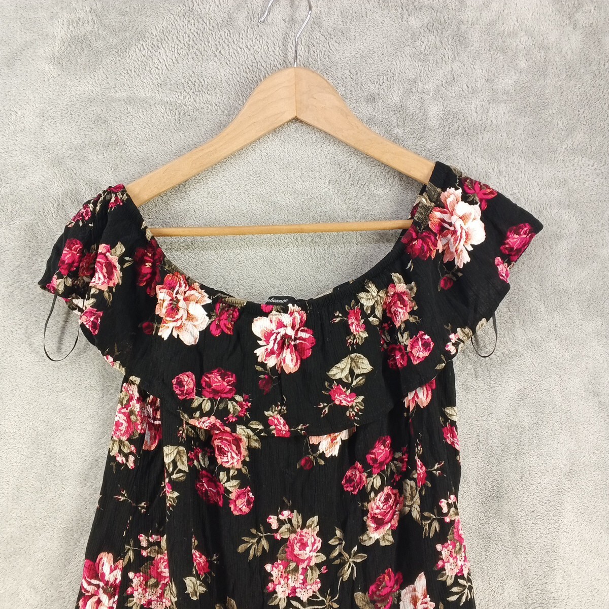 AMBIANCE Floral LARGE(12-14) Off the shoulder Woven Casual 100% Rayon