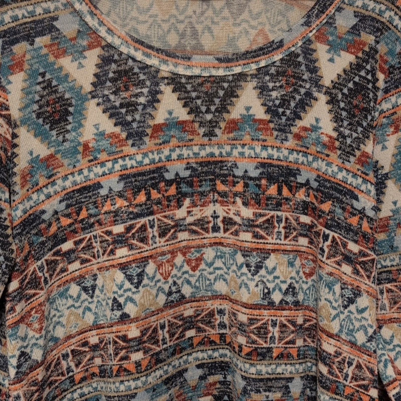 Absolutely Famous Women’s 1X Plus Multicolor Geometric Scoop Neck 3/4 Top
