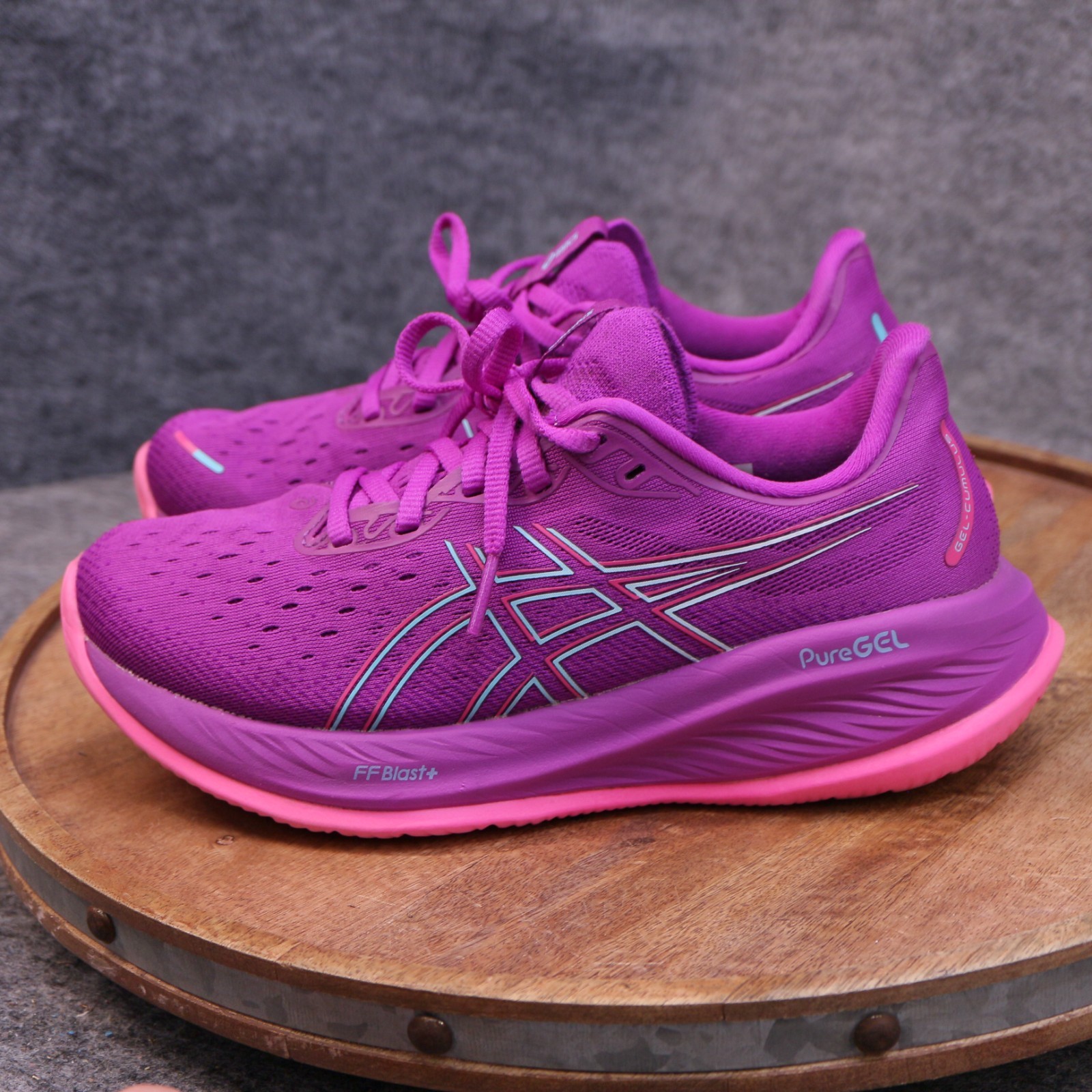 Asics Gel-Cumulus 26 Womens Size 6.5 US Running Shoes Bold Magenta Cyan 1012B599