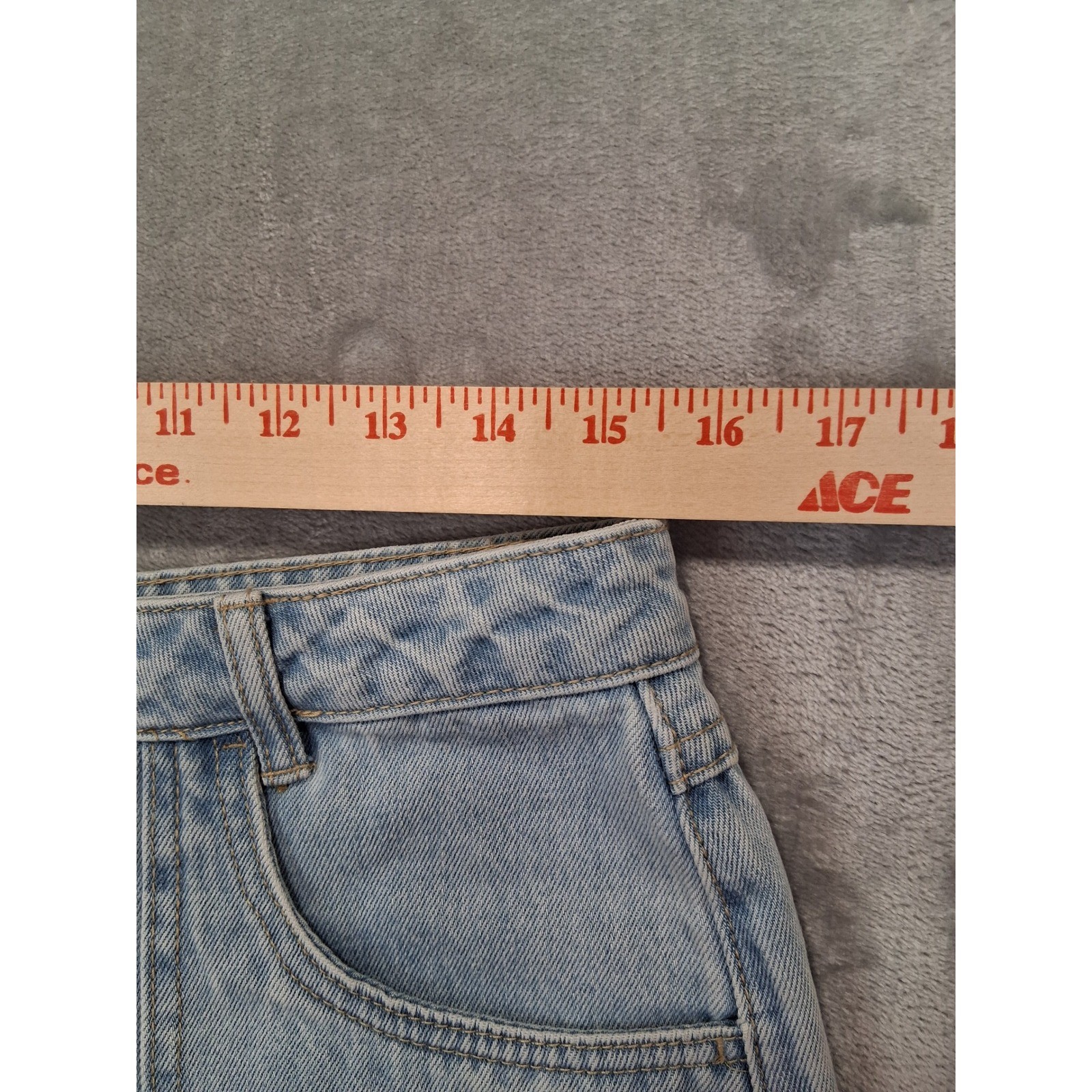 Forever 21 Womens 31×30 High Waist Barrel Wide Leg Cargo Light Wash Denim Jeans