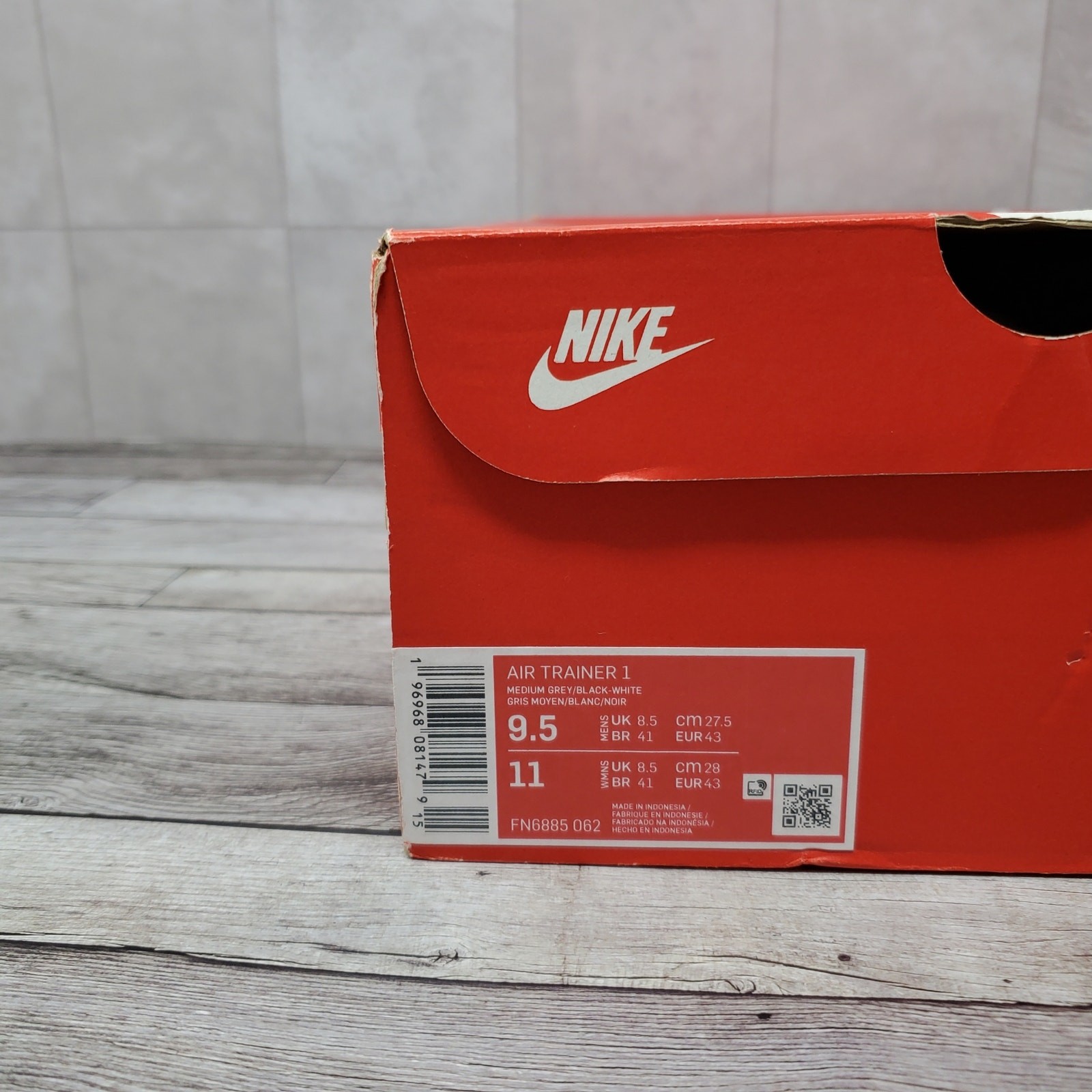 Nike Air Trainer 1 FN6885-062 Medium Grey Black White Hyper Violet Mens Size 9.5