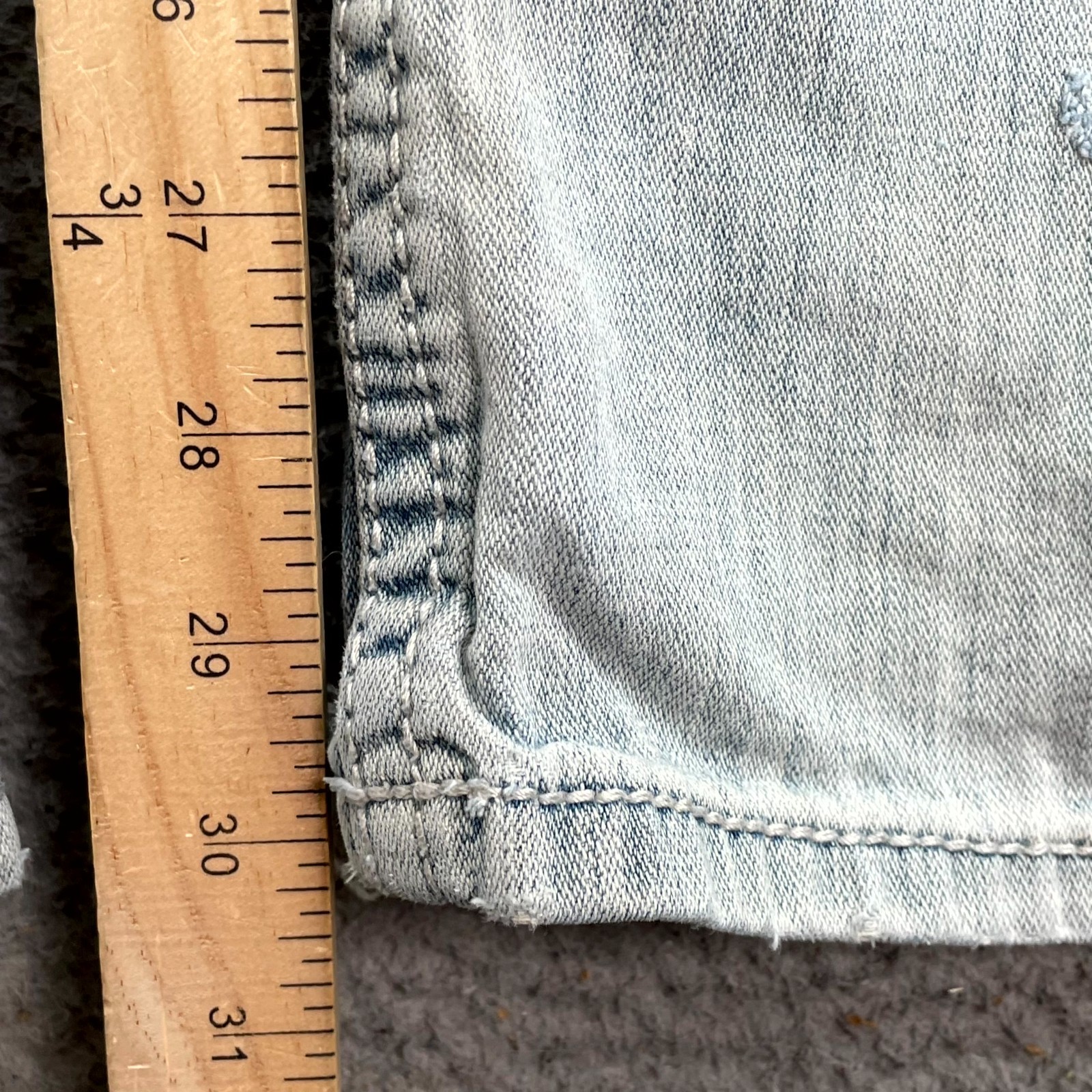 Buckle BKE Tyler Jeans Men 34×30* Light Denim Distressed Skate Grunge Streetwear