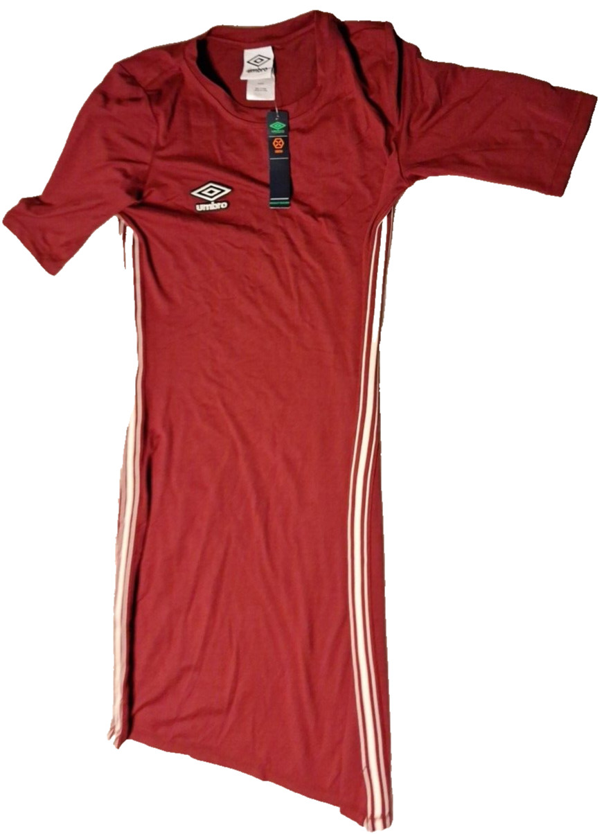 UMBRO Size S Women’s Stretch Dress Form Fitting Wine Color Short Sleeve (B62)