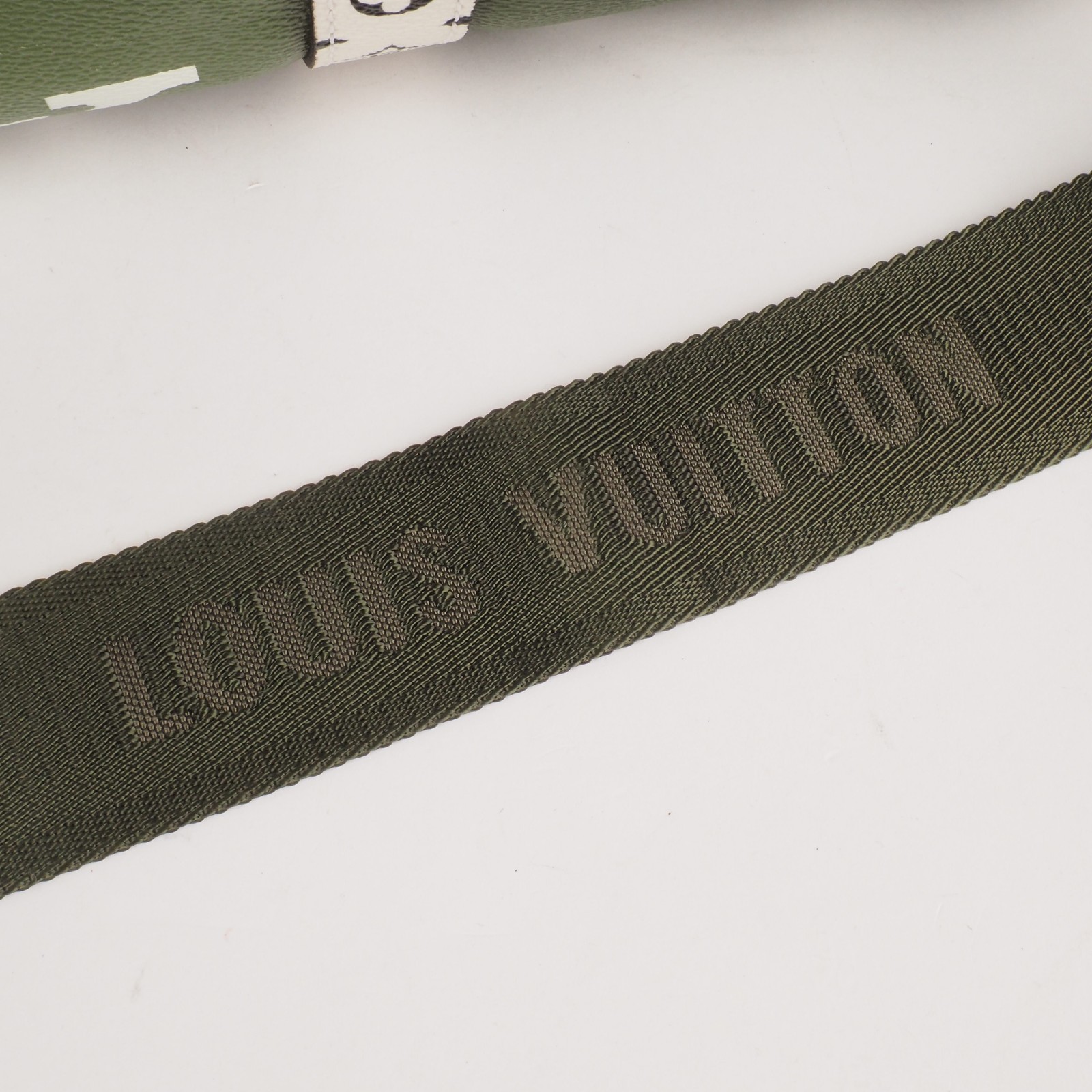 LOUIS VUITTON Keepall 50 Giant Mng Khaki/White M44590 Limited Bag OP: 3000€