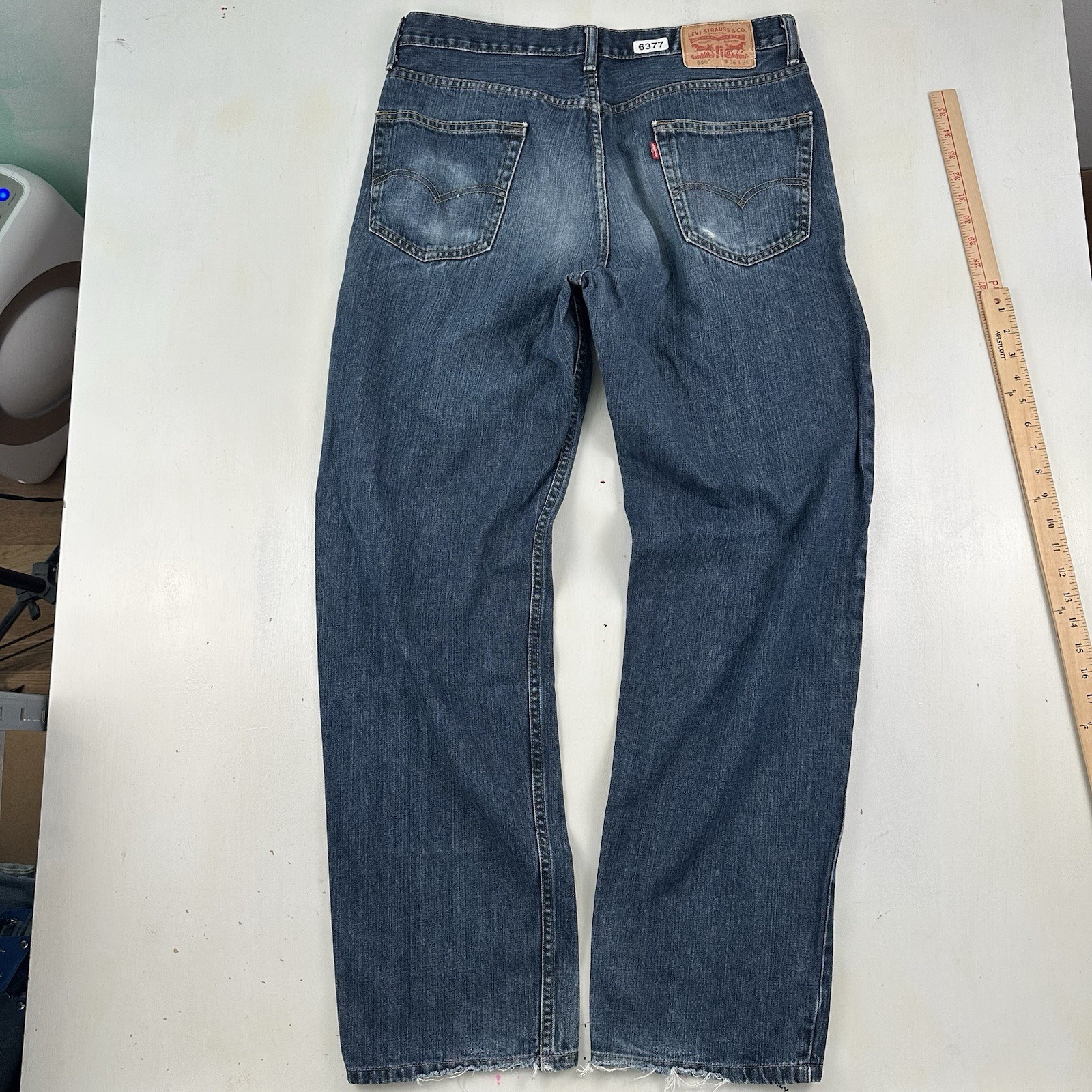 Y2K Levis 550 Relaxed Straight Jeans Fits 36×34 Distressed Blue Dark 100% Cotton