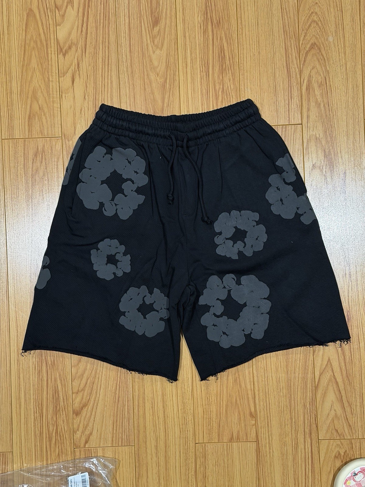 Denim Tears Cotton Wreath Shorts Grey Size M