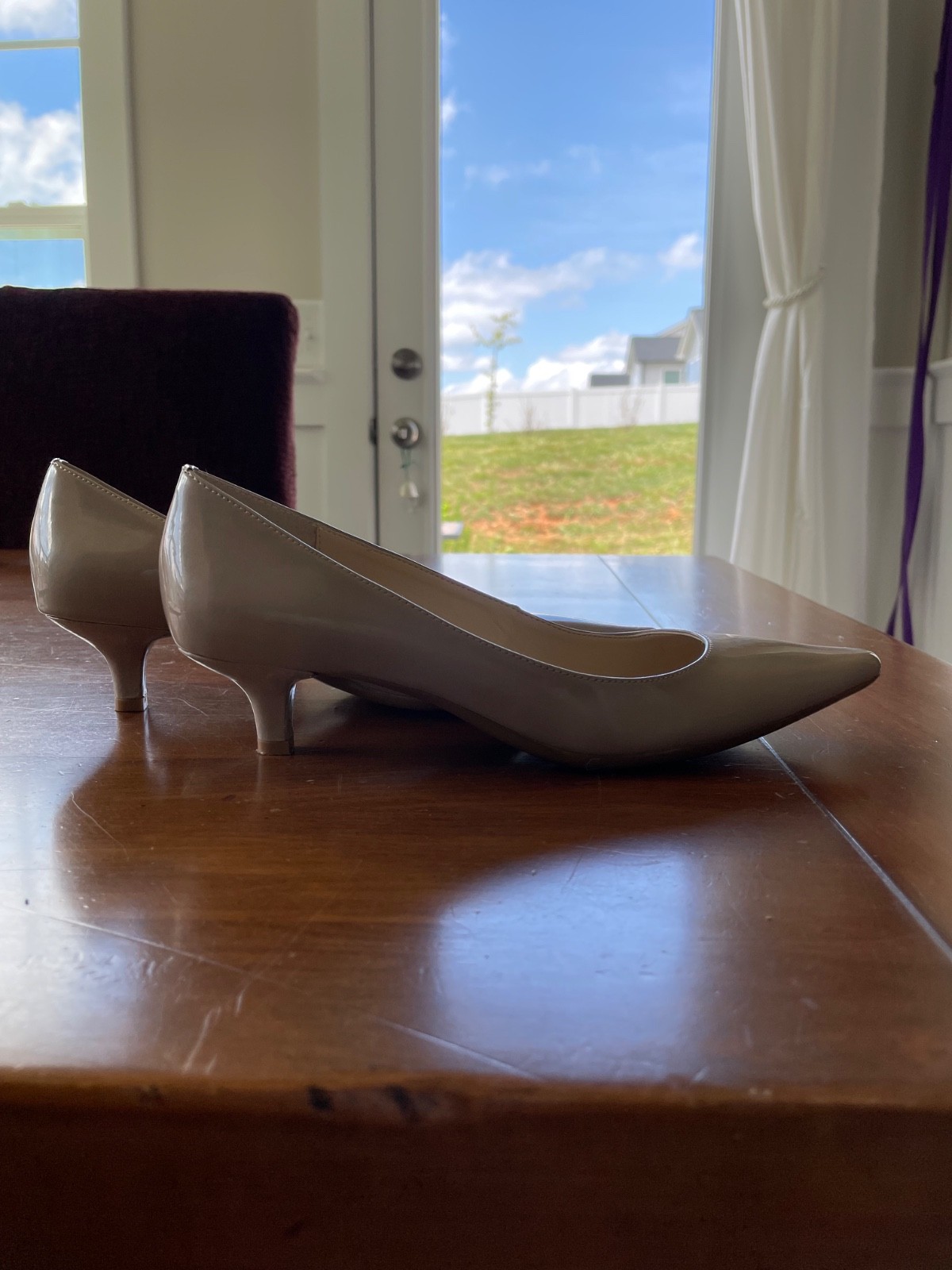 Calvin Klein; NWOB, Beige patent, kitten heel, 7M