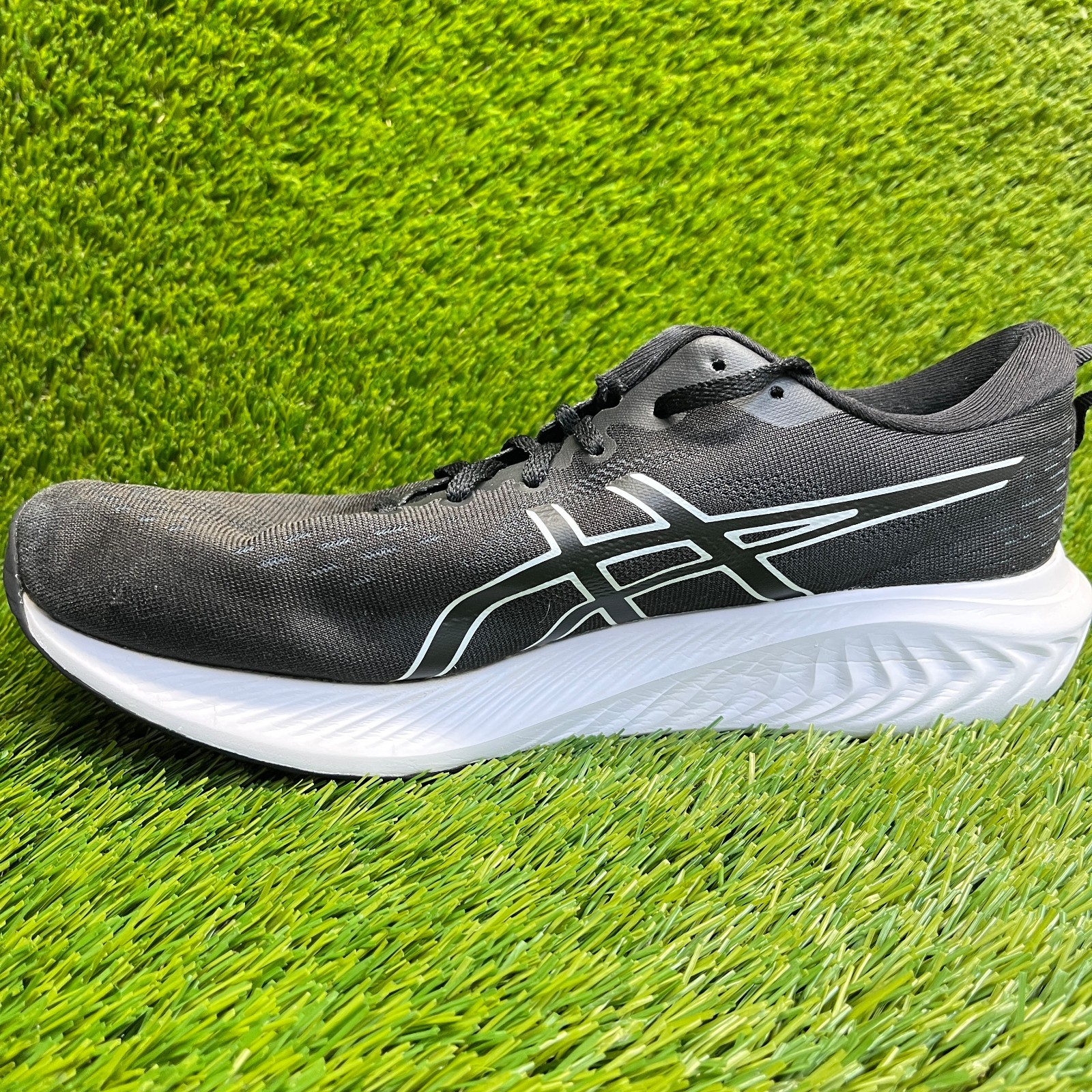 Asics Gel-Excite 10 Men Size 10.5 4E Black White Athletic Running Shoes Sneakers