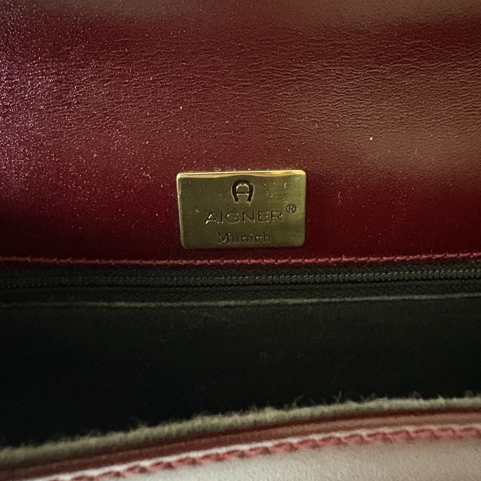 Authentic vintage AIGNER Handbag Leather Burgandy From Japan 0955
