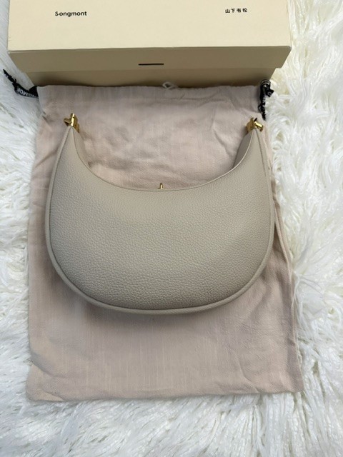EUC SONGMONT LUNA BAG IVORY