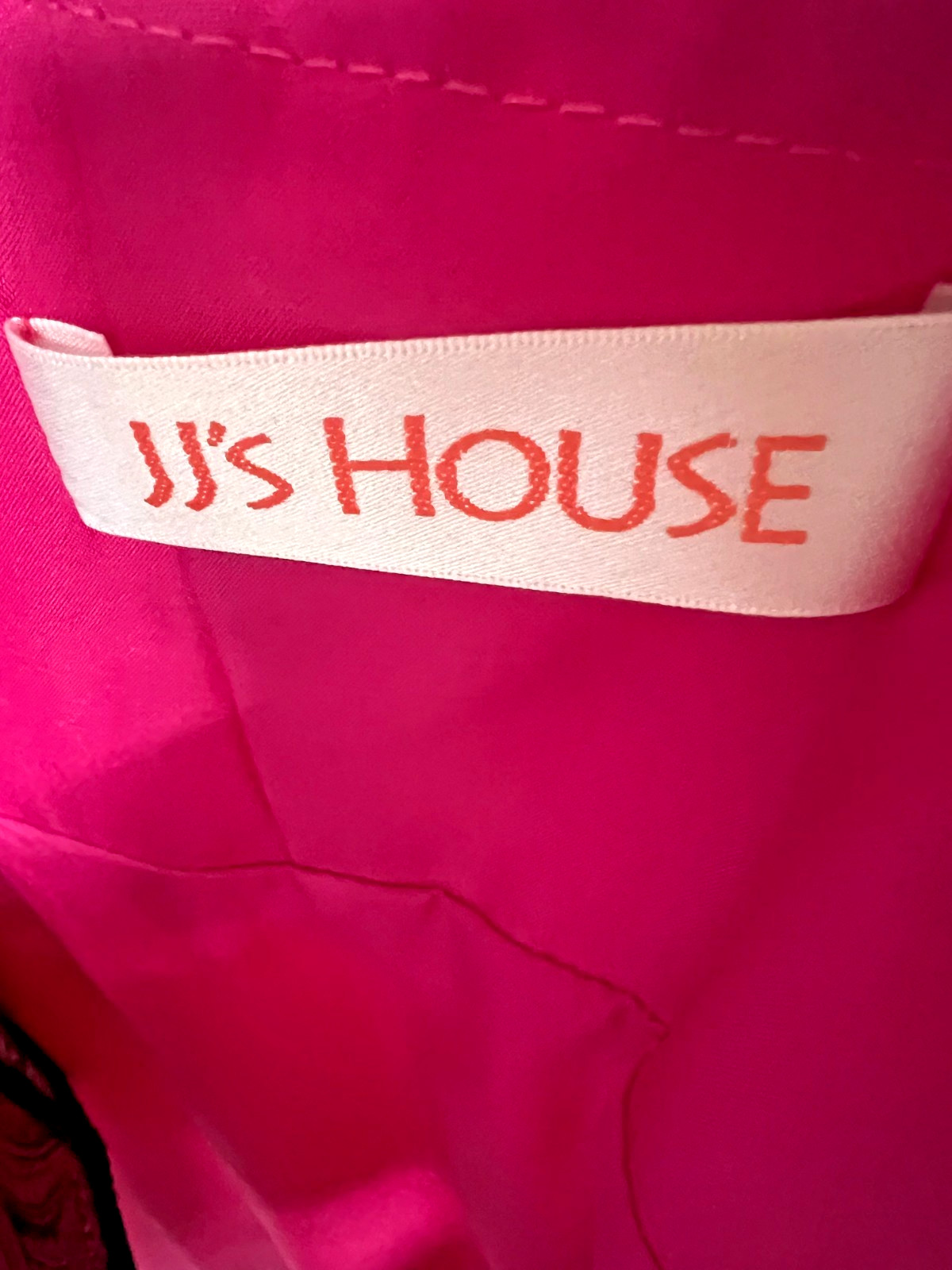 NWT JJ’s House Fuchsia Pink V-Neck Chiffon Cocktail Dress with Lace Appliques