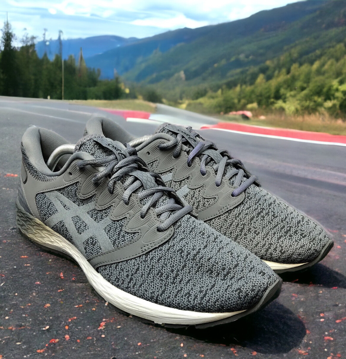 ASICS Roadhawk 1011A255 Running Race Gym Shoes Mens Size 10.5 Fast Ship