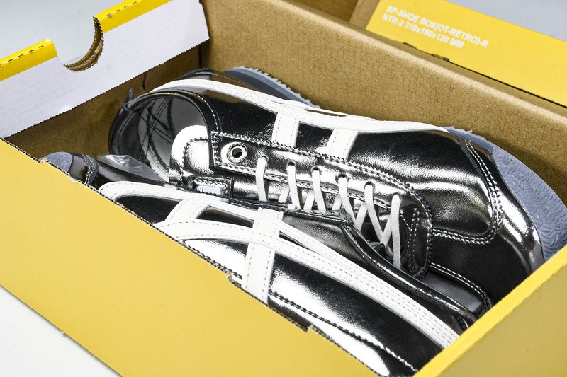 Onits*ka Tiger Mexico66SD Metallic Series Metropolis Cream 183C468-020 Size 4-11