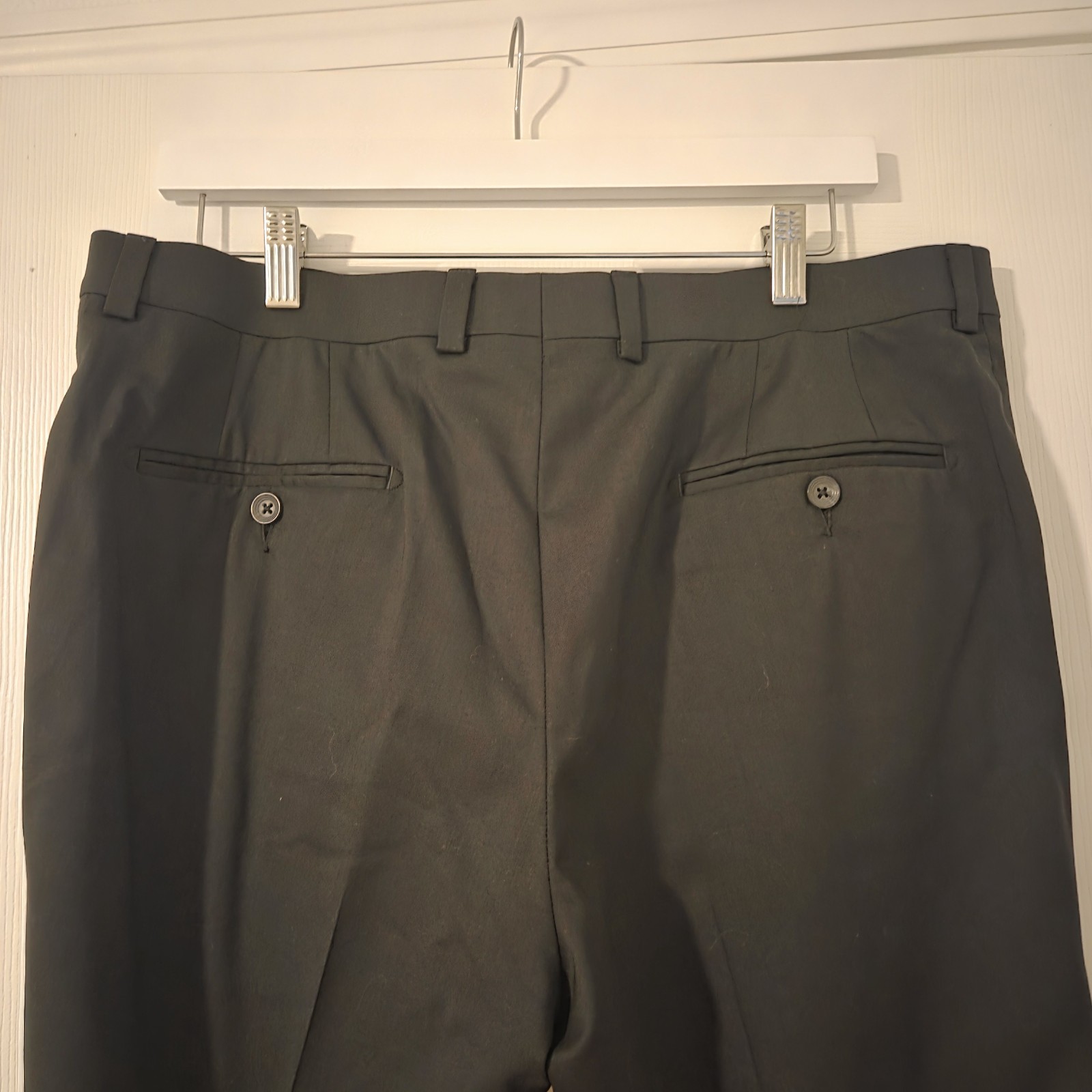3Sixty5 Mens Black Wool Dress Pants Flat Front Tapered Stretch Waist 36R NWOT