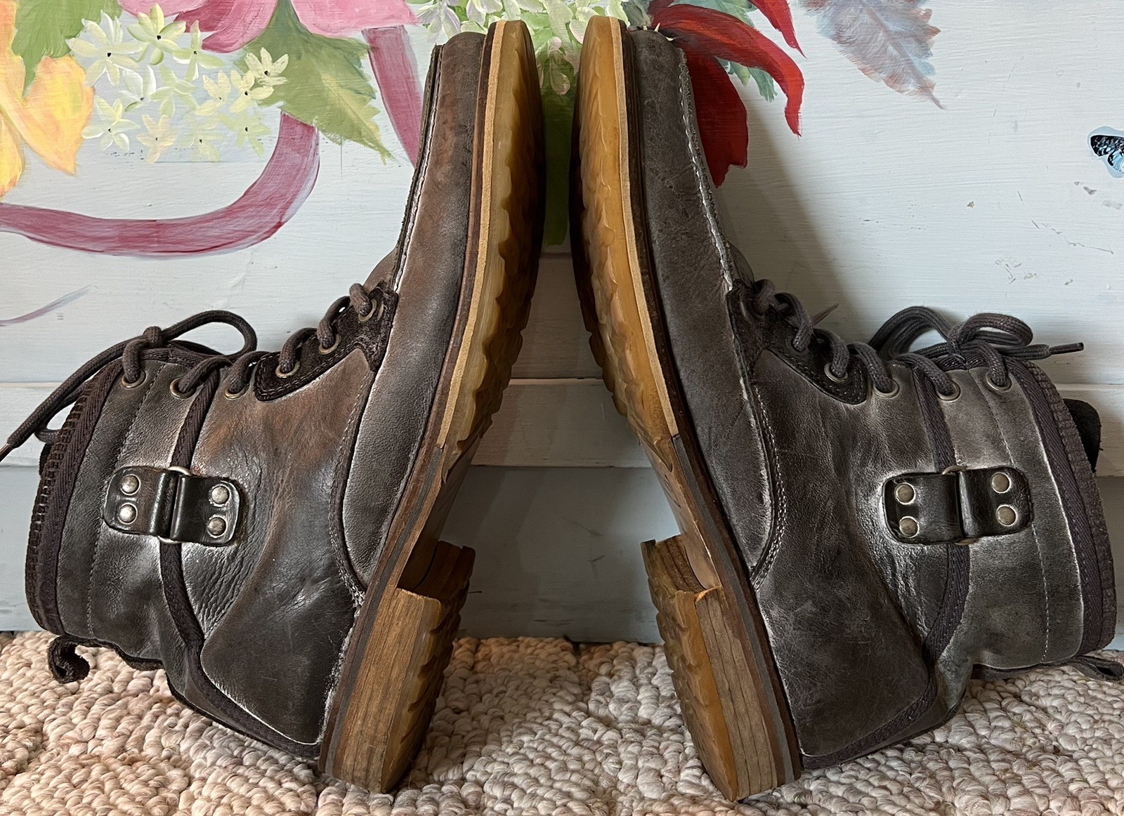 Steve Madden Mens Art Name New Guy Gray Leather Boots Sz US 11 EUR 44 Distressed