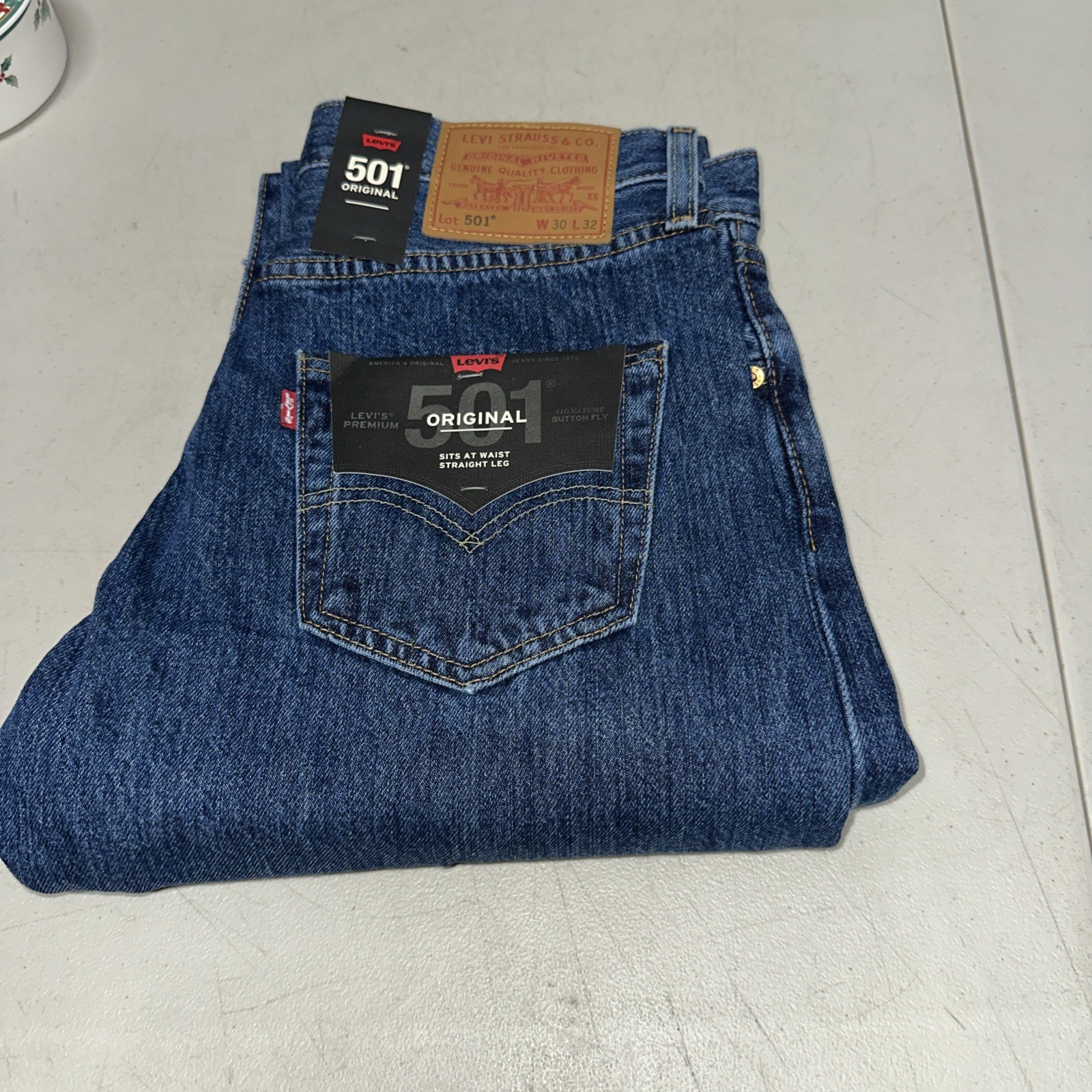 New Mens Blue Original Levis 501 Jeans Sz:30×32 Button Fly Sits At Waist