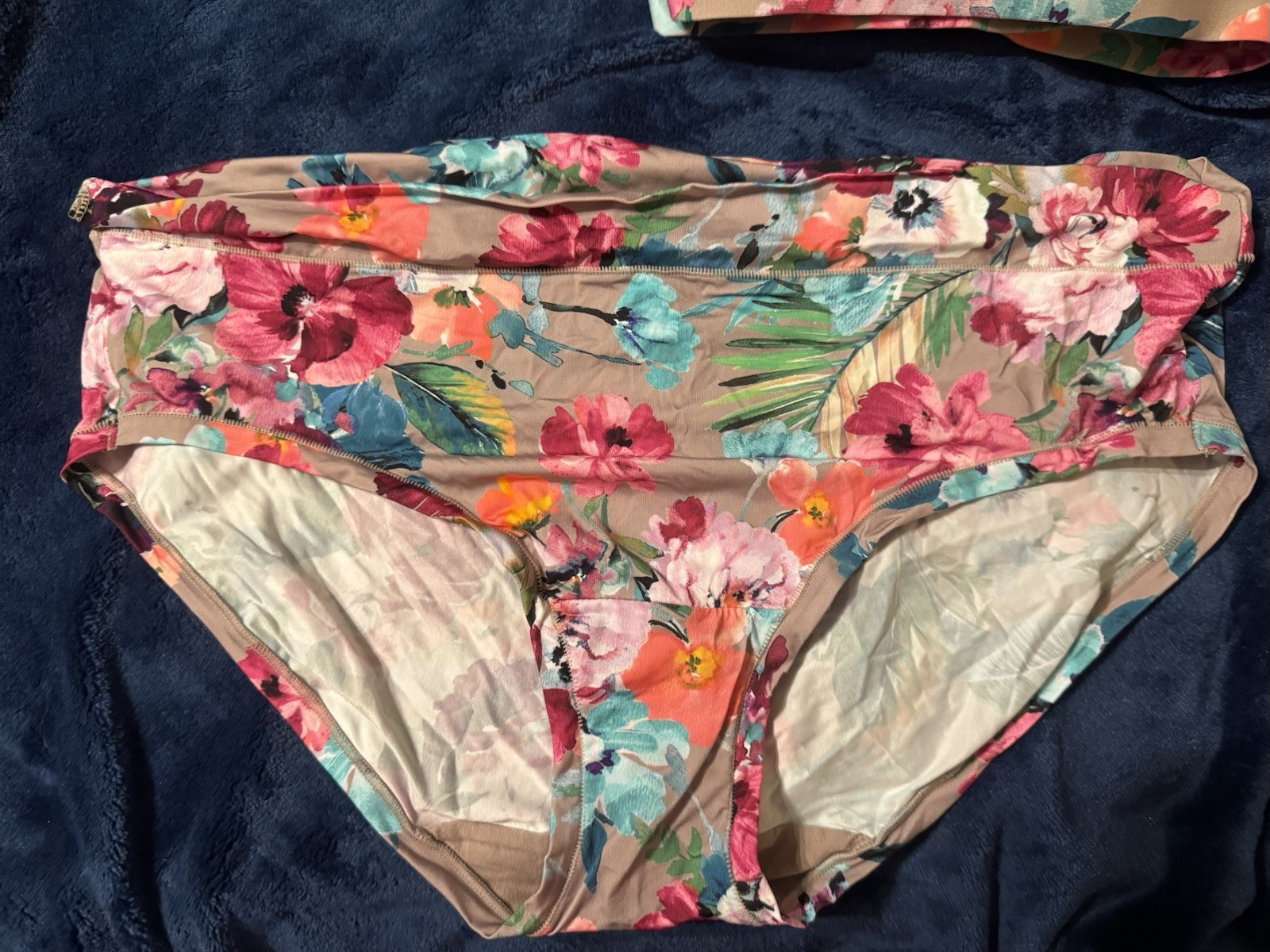 NWT Cacique Bra 48DD Beige Lightly Lined Full Coverage No Wire Plus Size