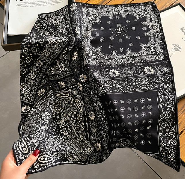 70% Cashmere 30% Silk Neckerchief cashew Print Wrap Scarf Shape Bandana 65X65cm
