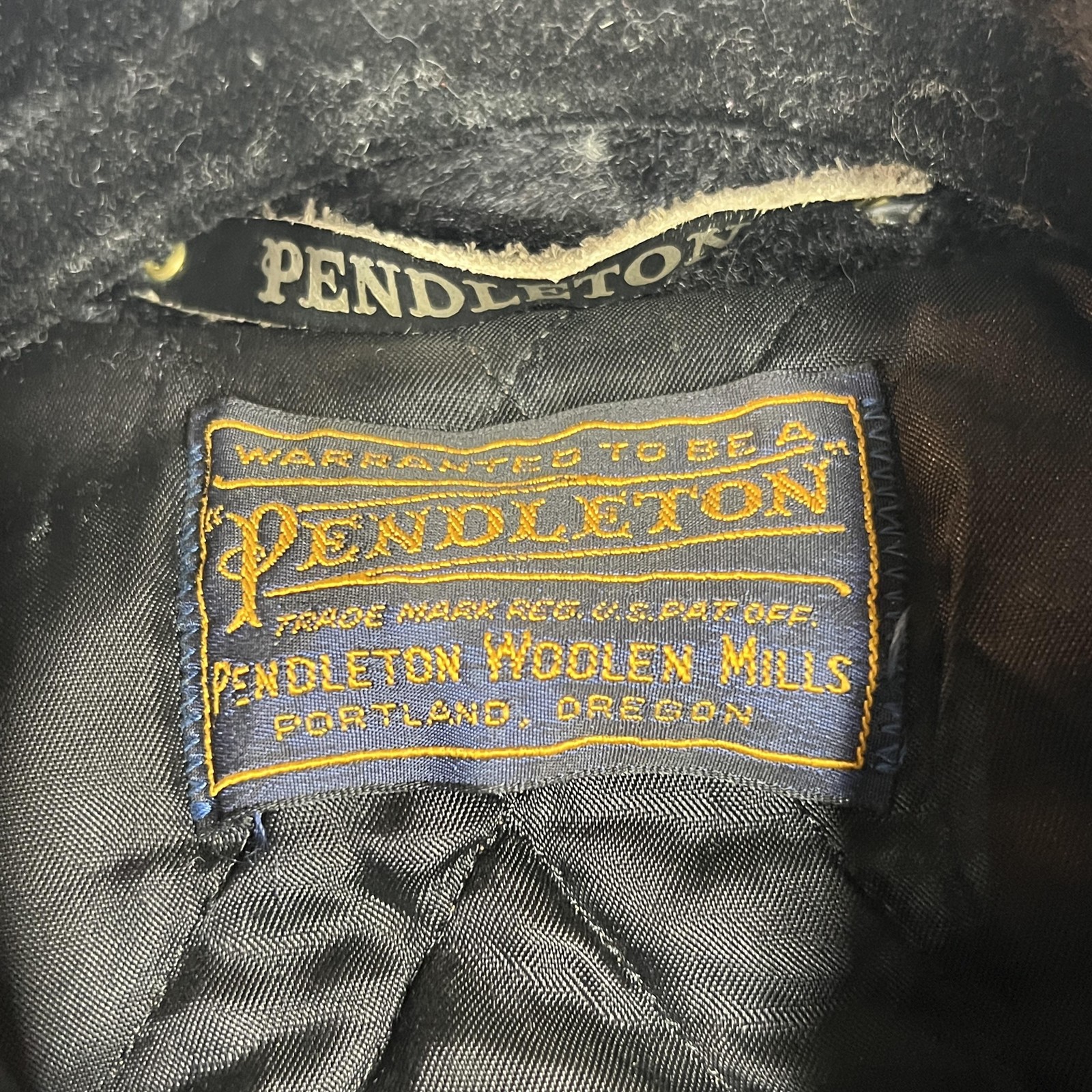 Vintage Pendleton Coat Mens 38 Blue Plaid Wool Overcoat Fur Trim Quilted 70s