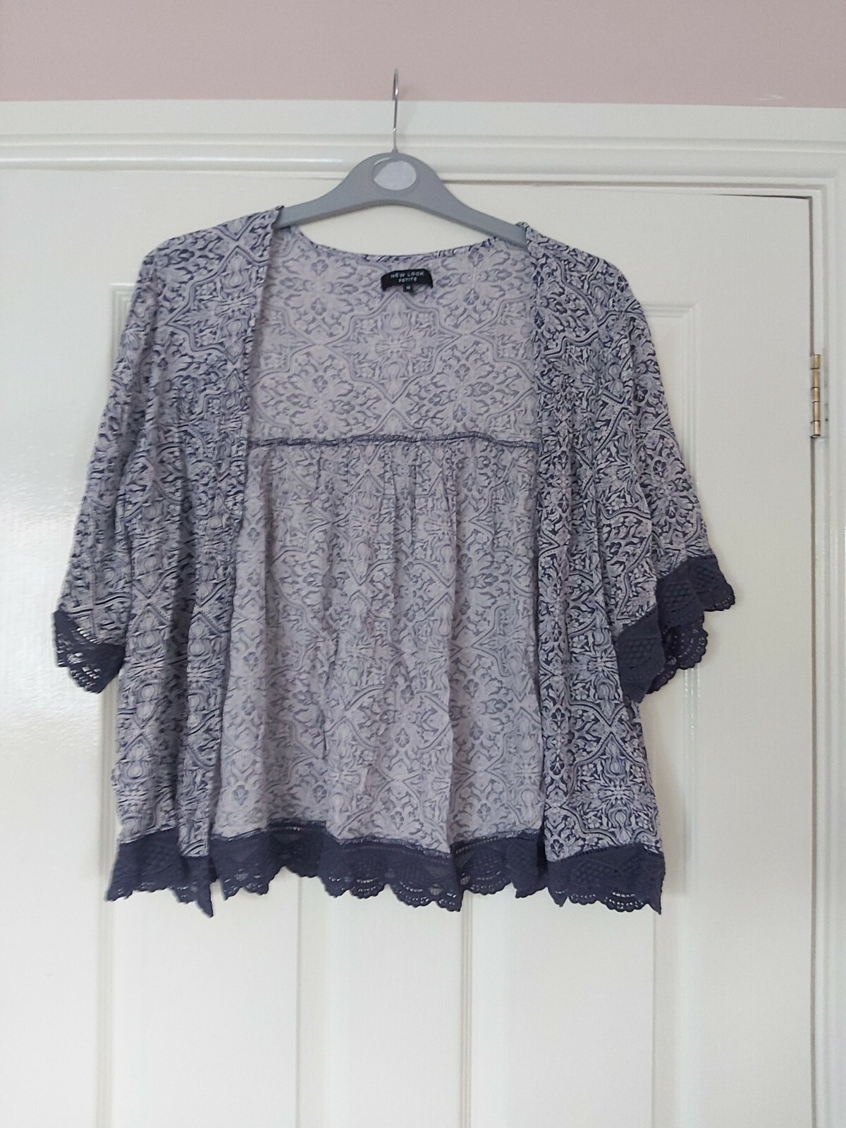 D18 WOMANS NEW LOOK GREY MIX PATTERN S/SLEEVE LACE TRIM L/WEIGHT JACKET UK 10P
